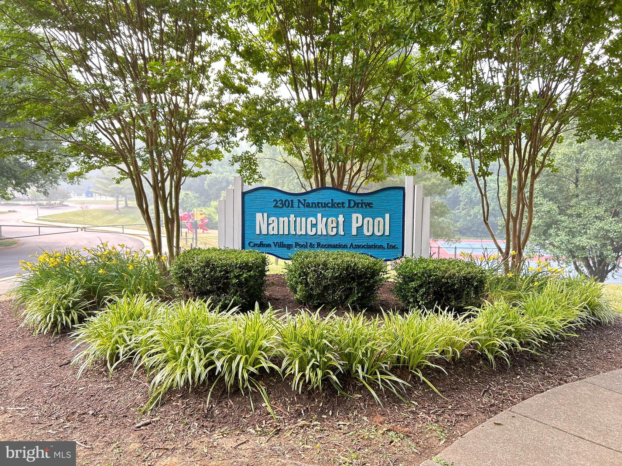 THE KNOLLS - Residential