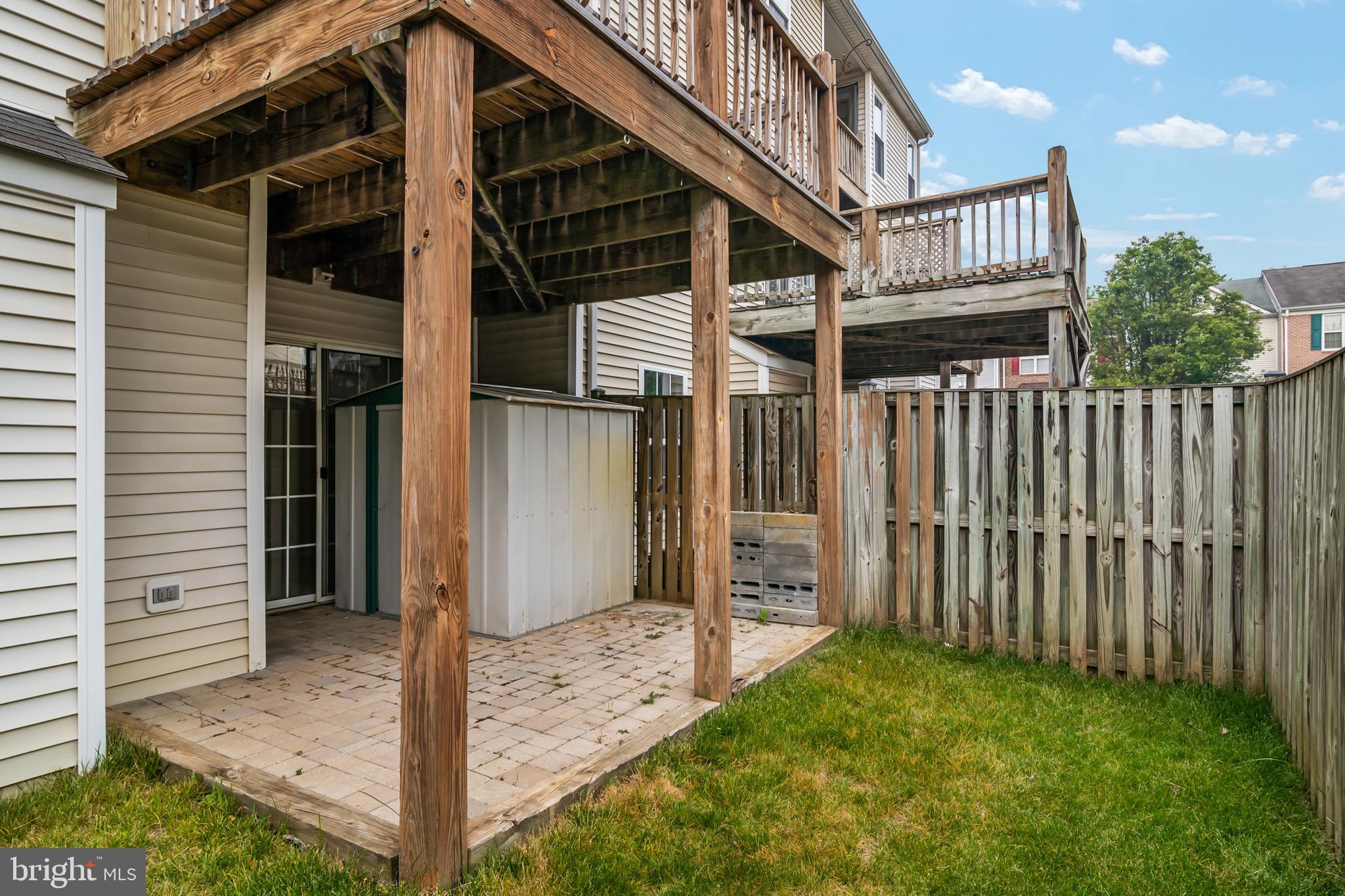 THE KNOLLS - Residential