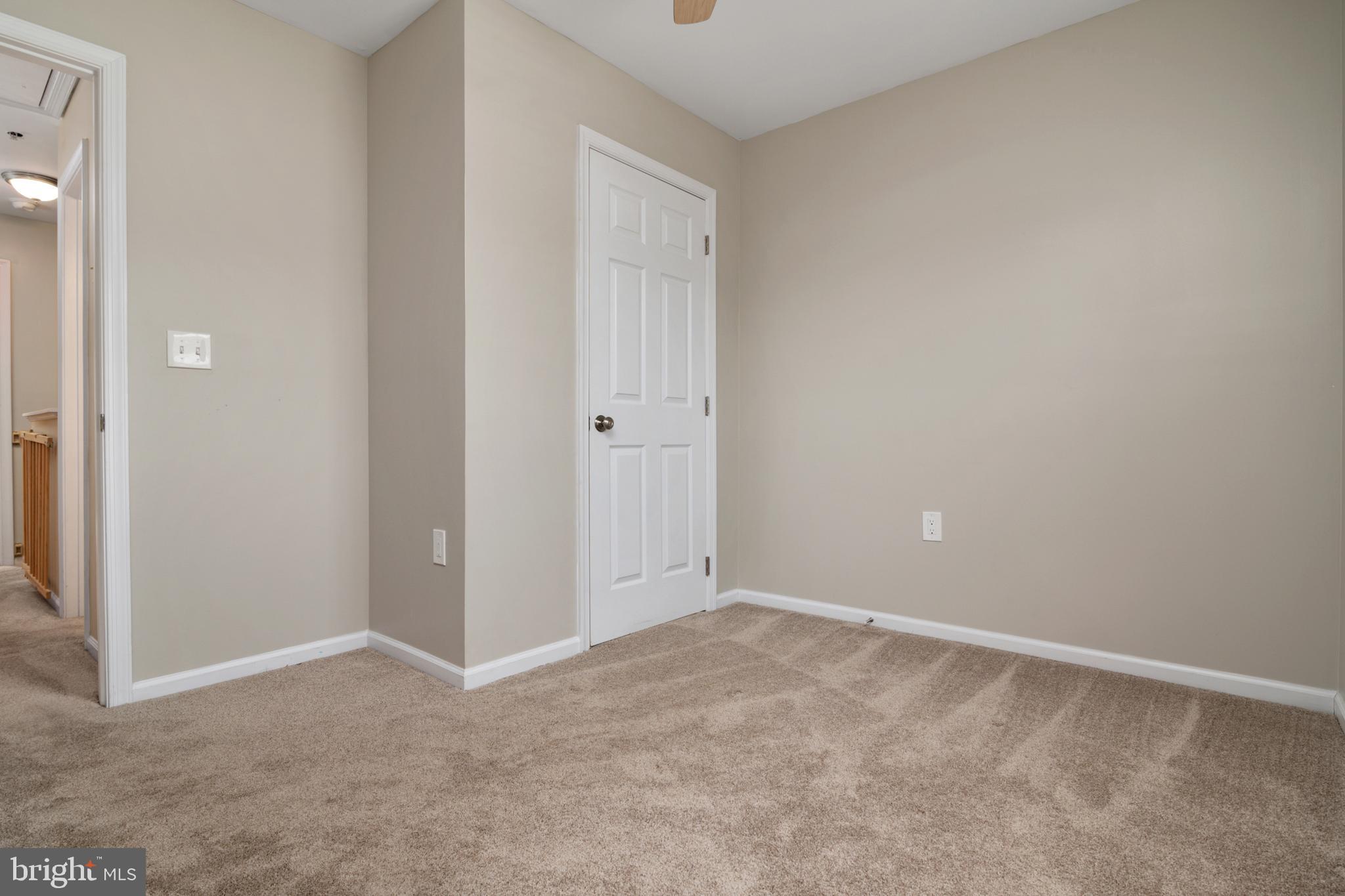 THE KNOLLS - Residential