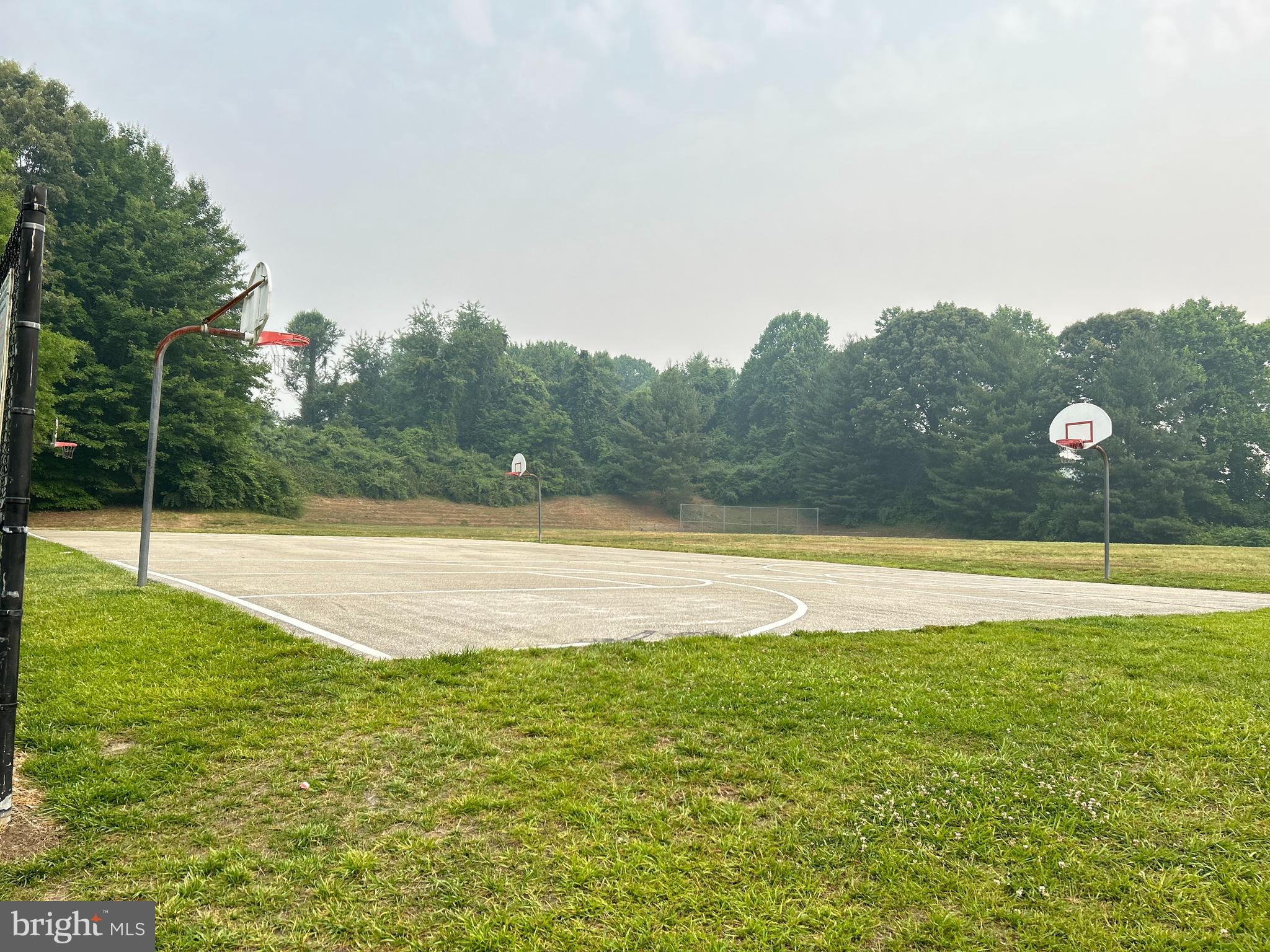 THE KNOLLS - Residential