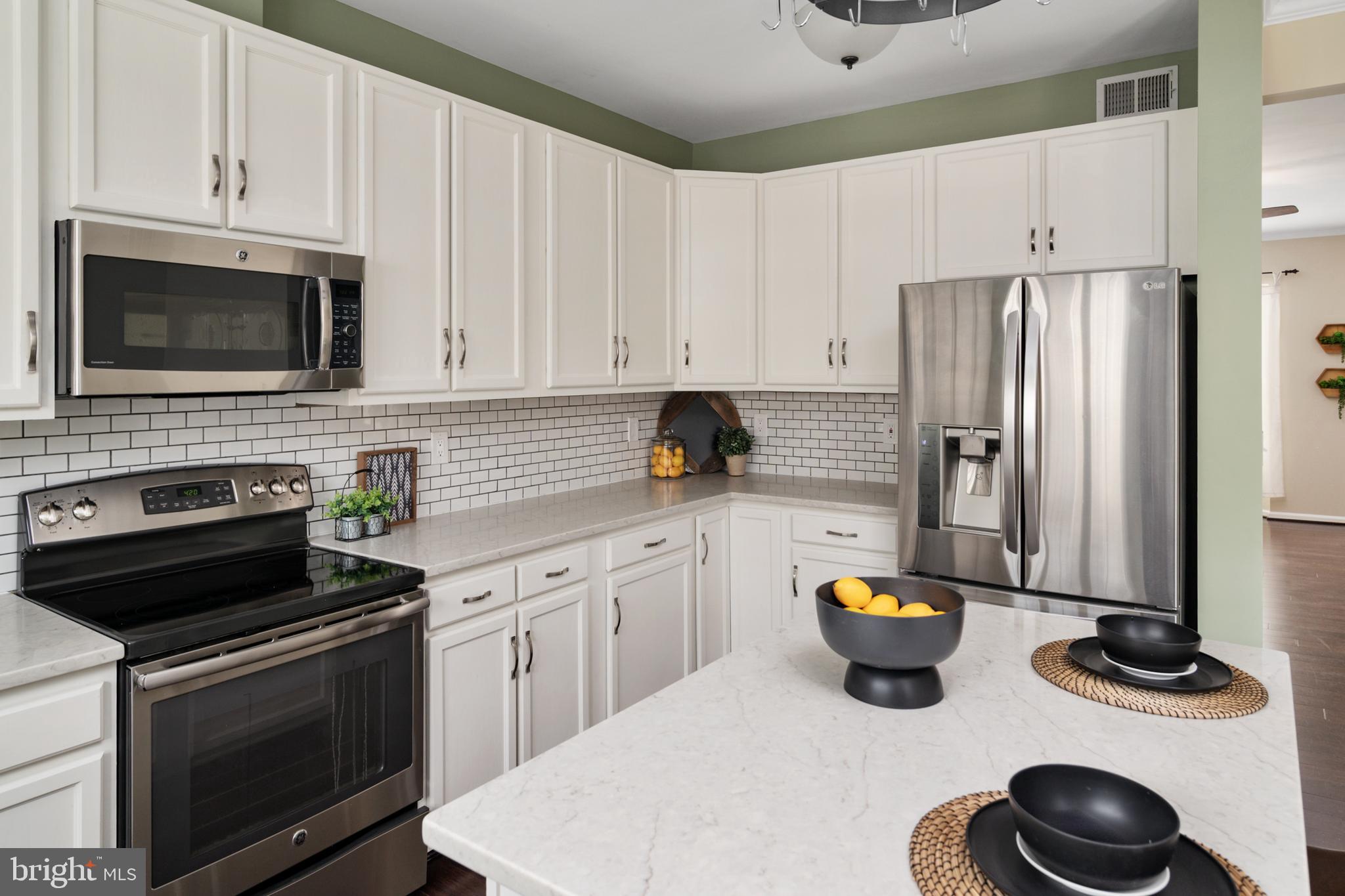 THE KNOLLS - Residential