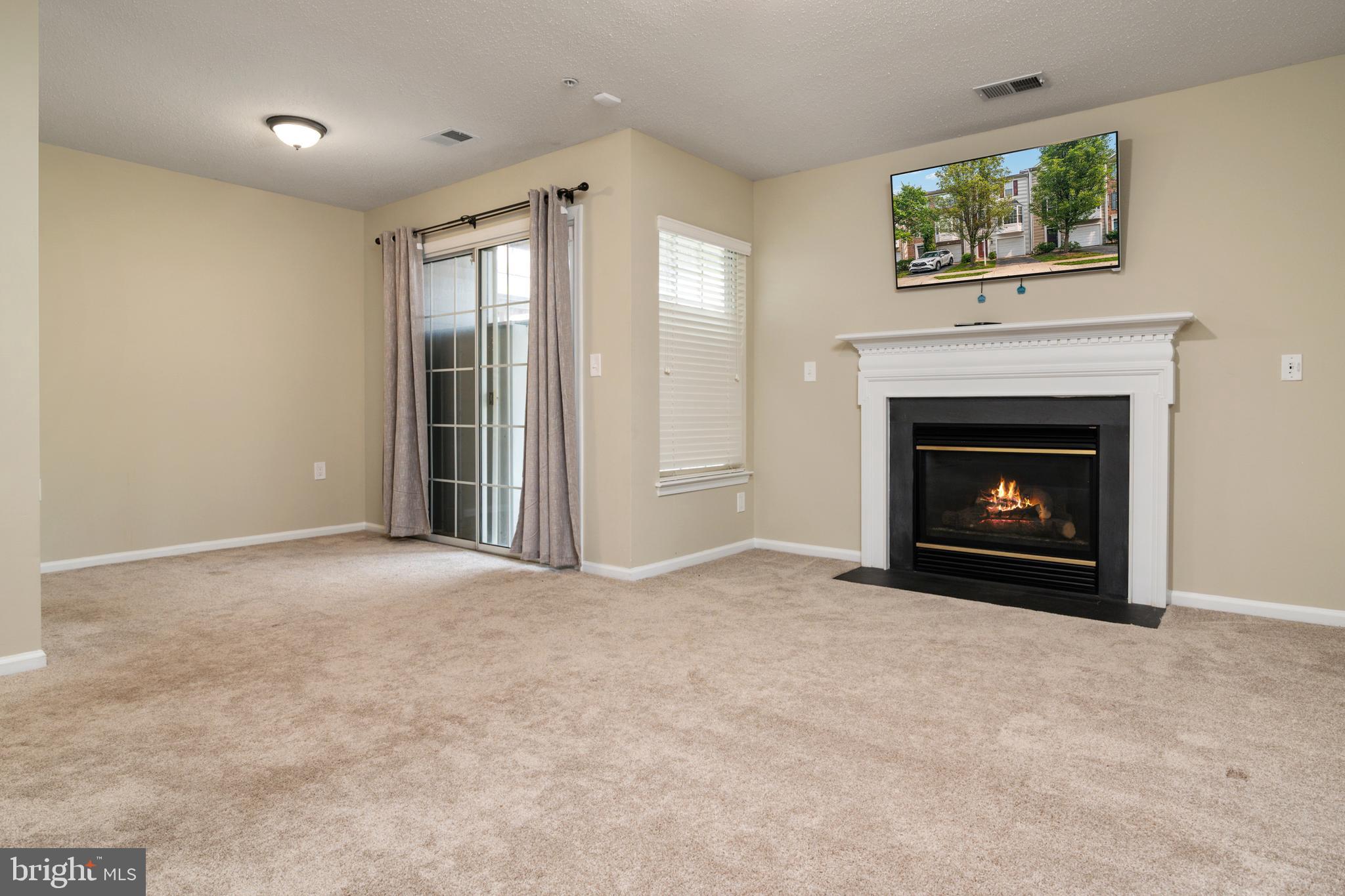 THE KNOLLS - Residential