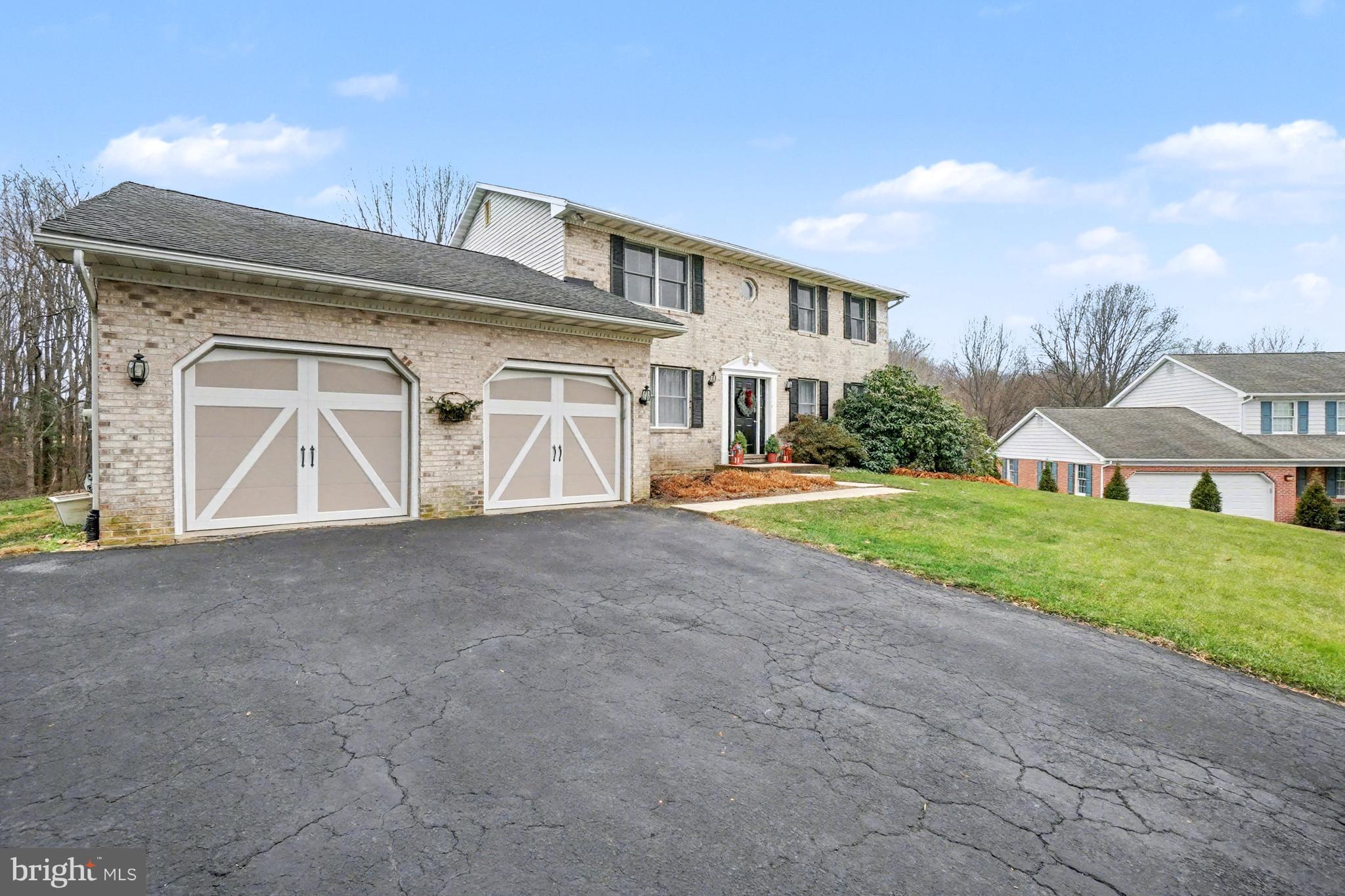 3204 NEWFANE COURT