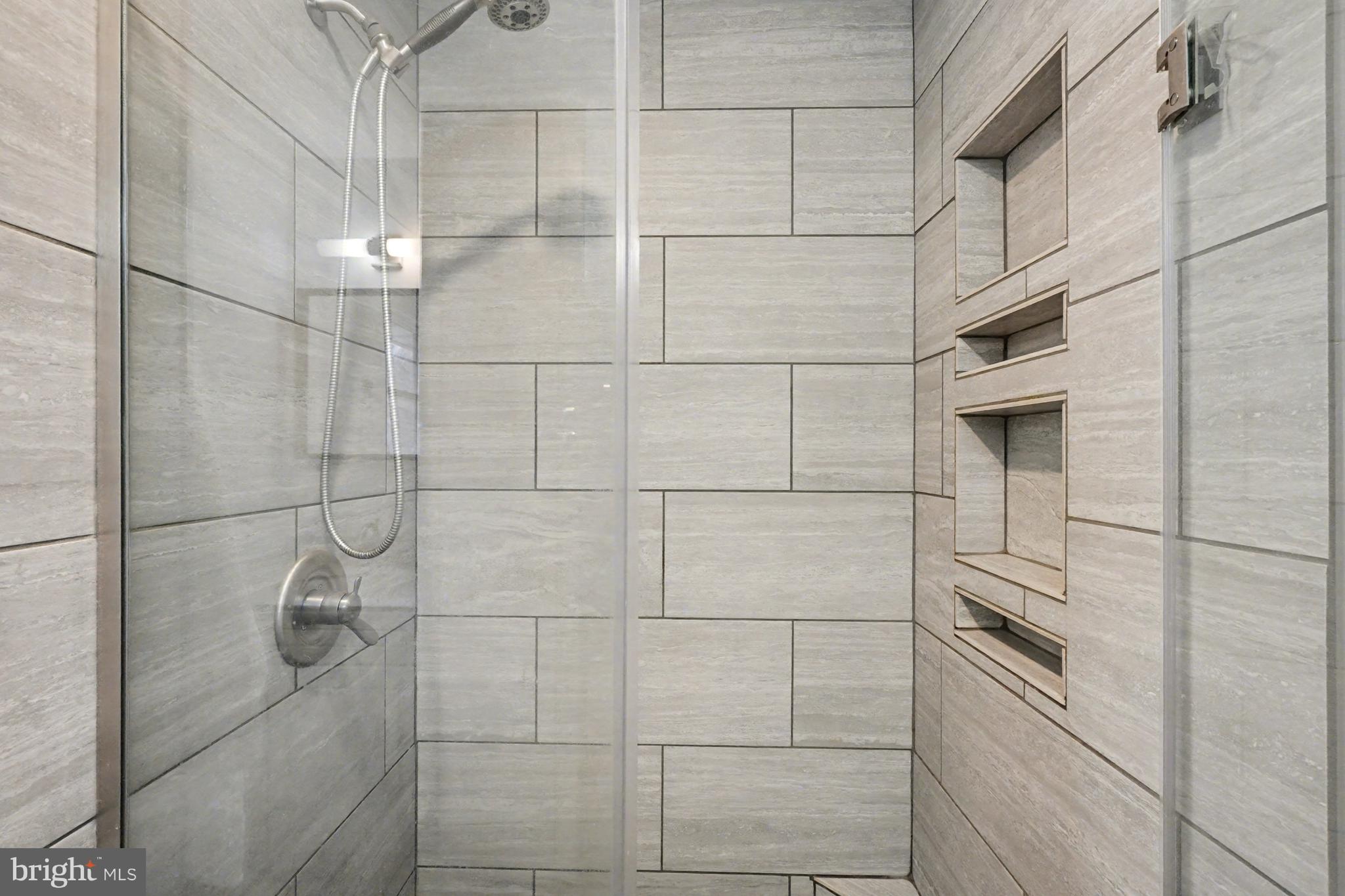 GLEN ELYN - Residential