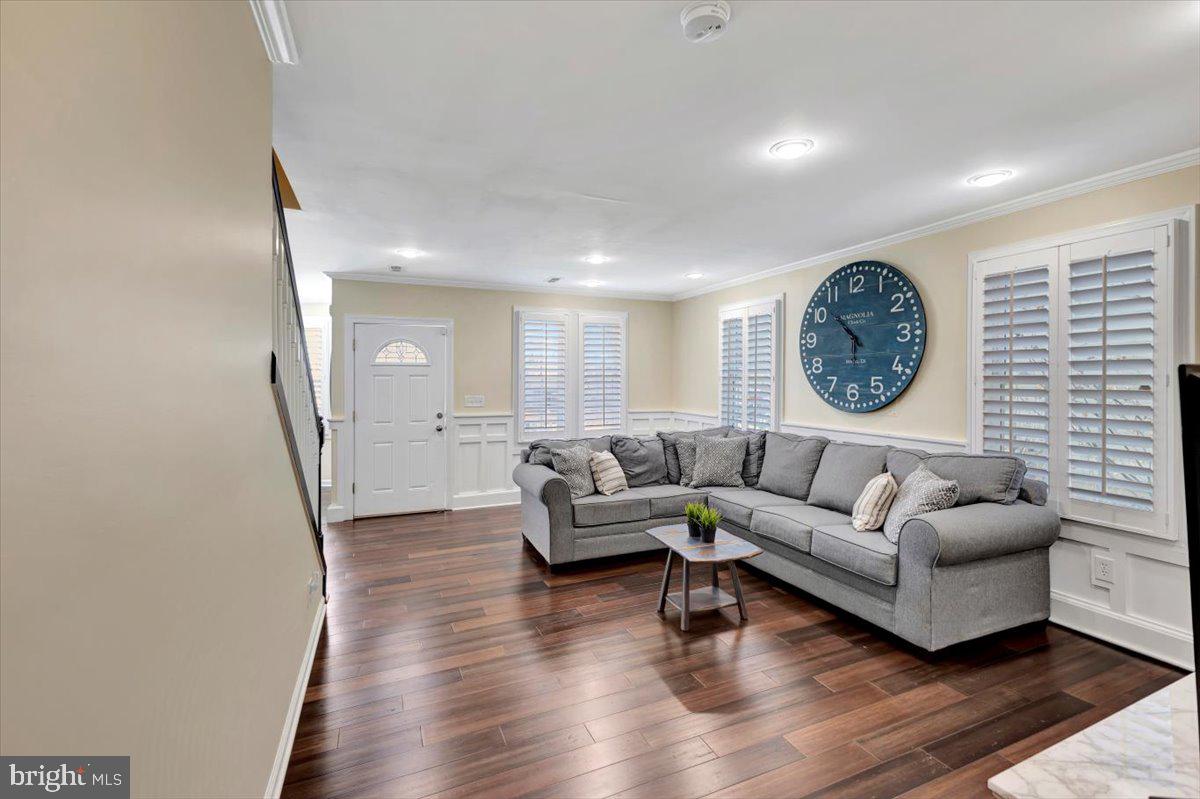 HIGH RIDGE PARK - Residential