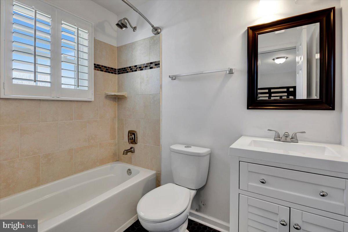 HIGH RIDGE PARK - Residential