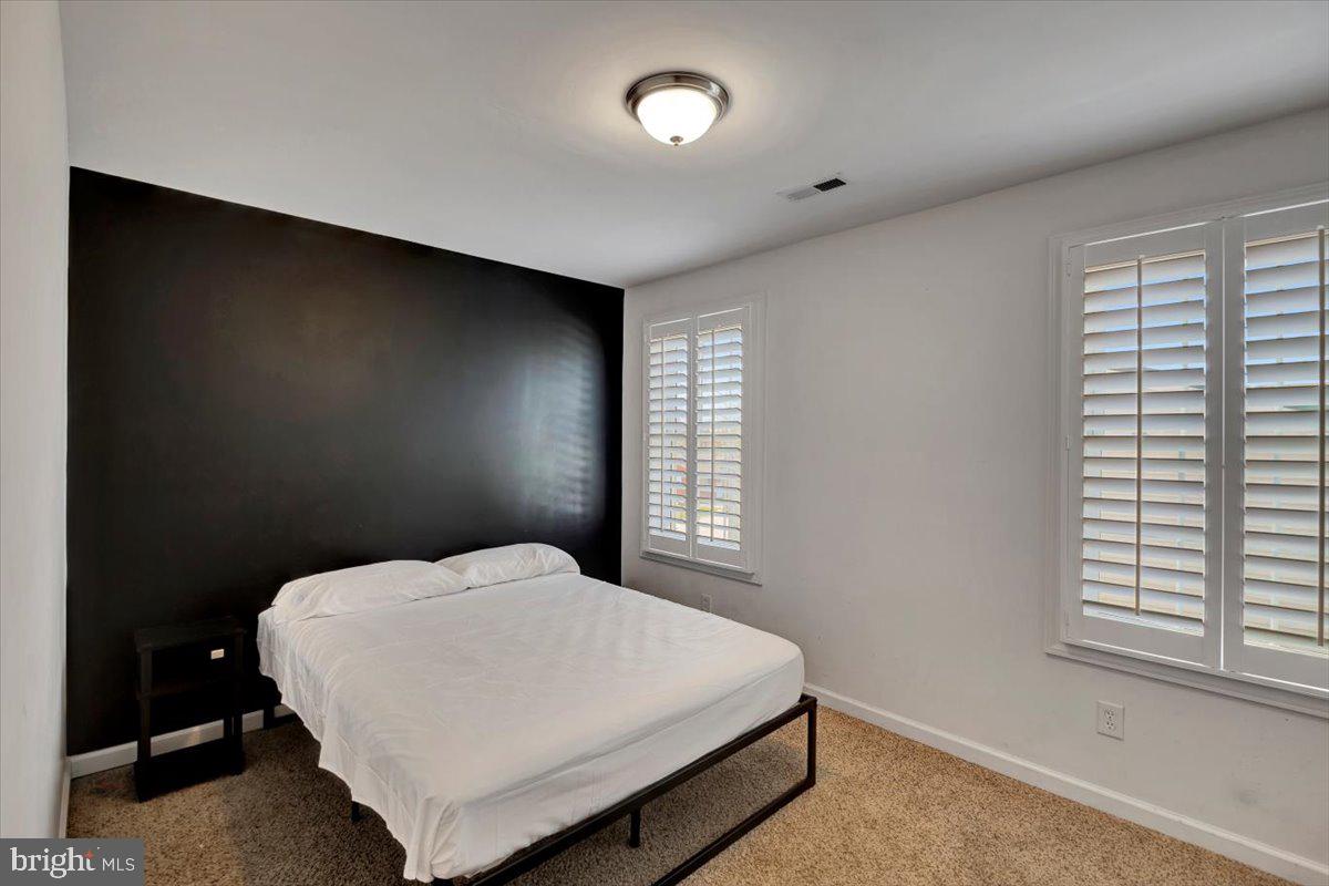 HIGH RIDGE PARK - Residential