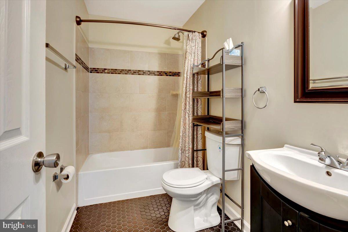 HIGH RIDGE PARK - Residential