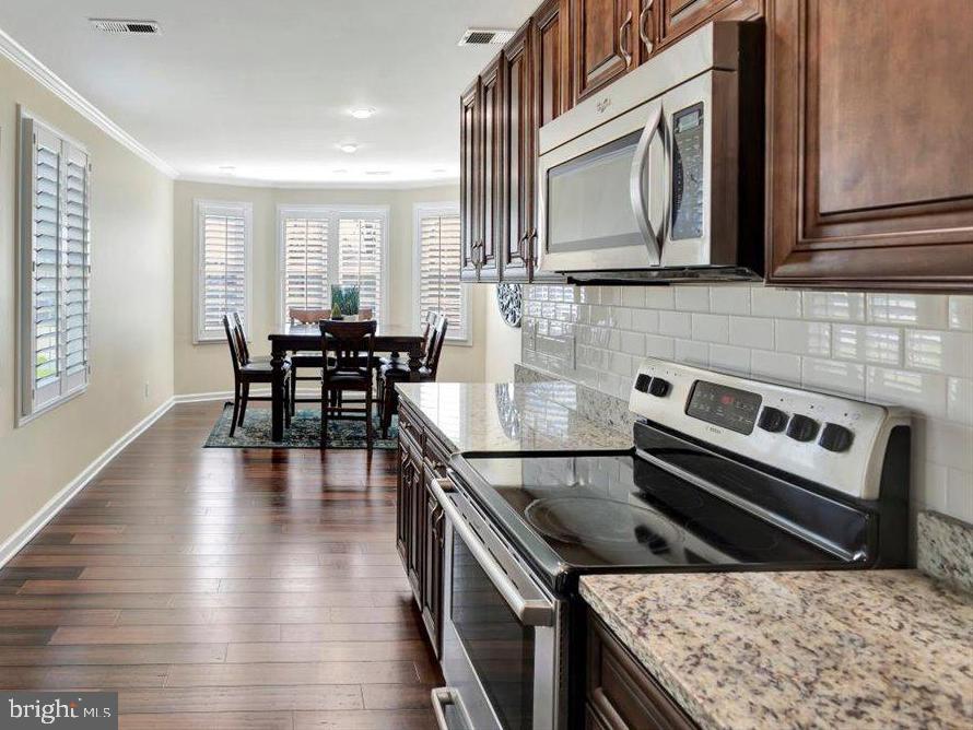 HIGH RIDGE PARK - Residential