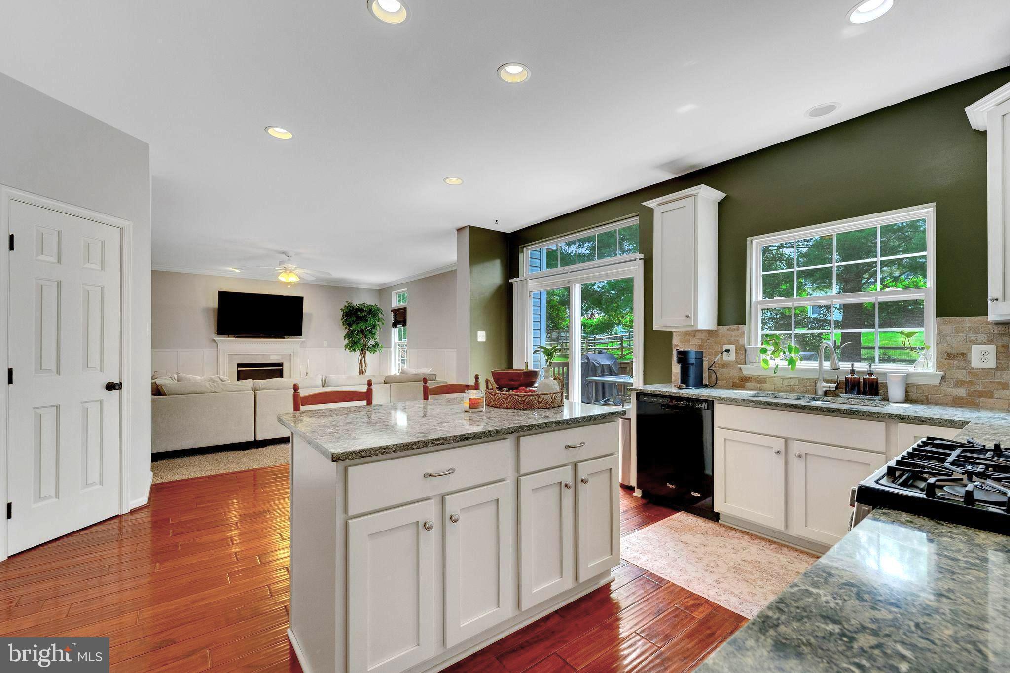 KINGSVIEW RIDGE - Residential