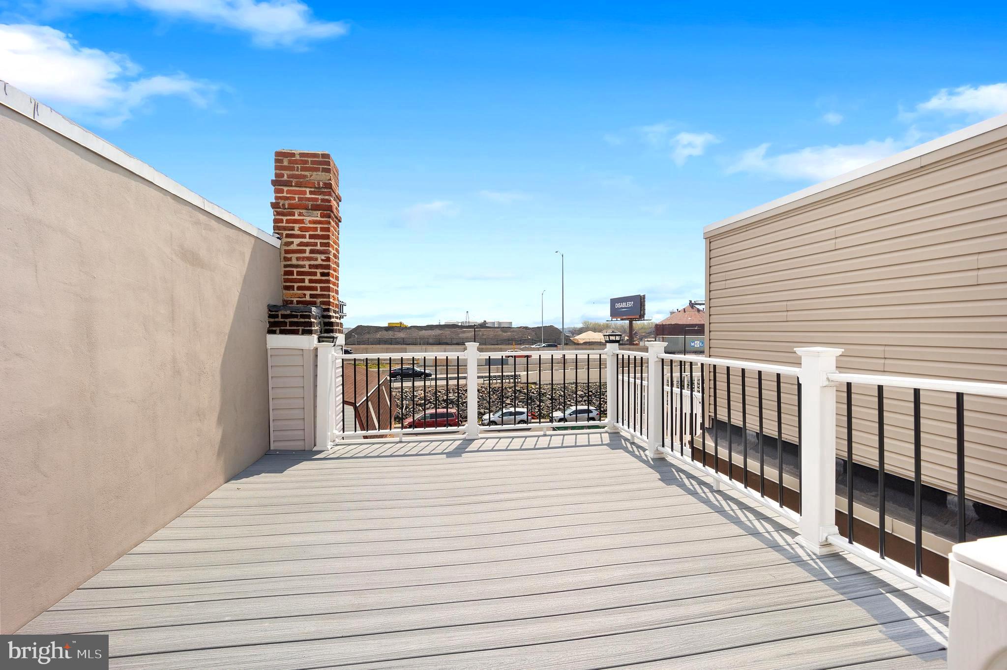 PORT RICHMOND - Residential