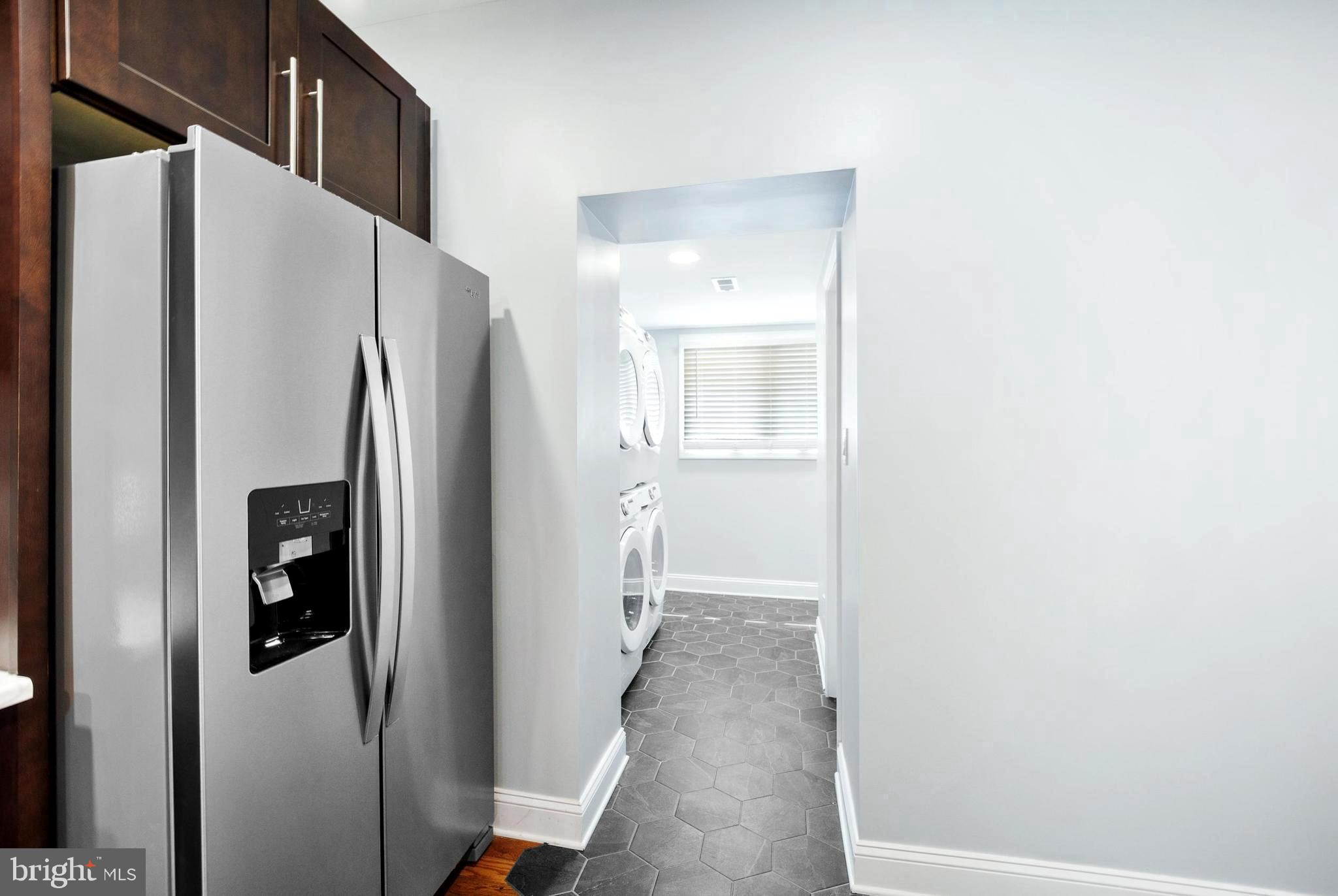PORT RICHMOND - Residential