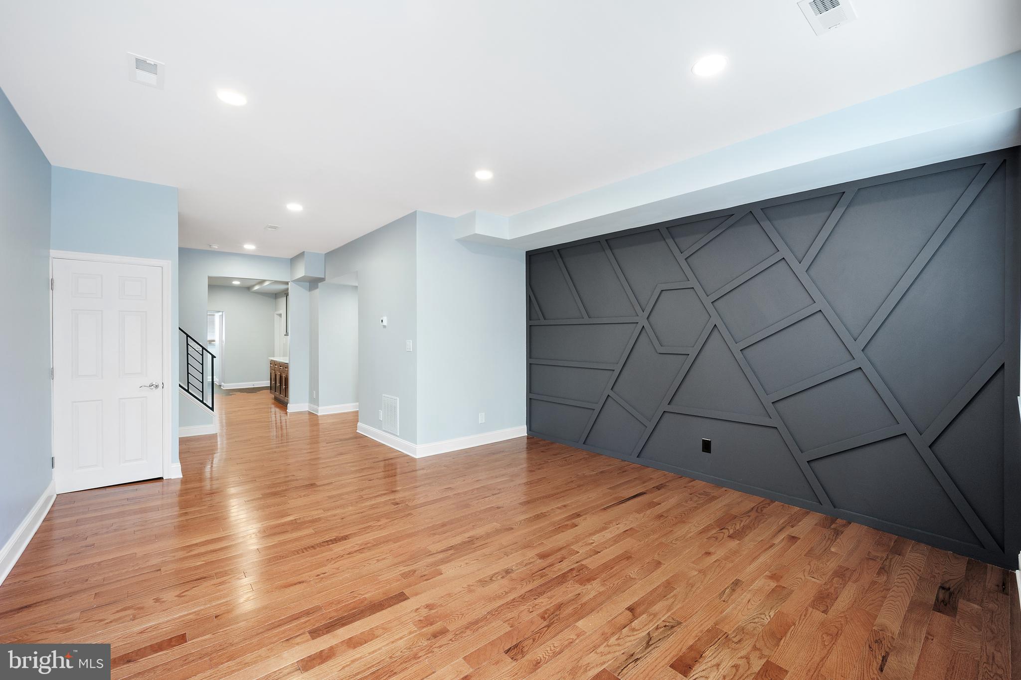 PORT RICHMOND - Residential