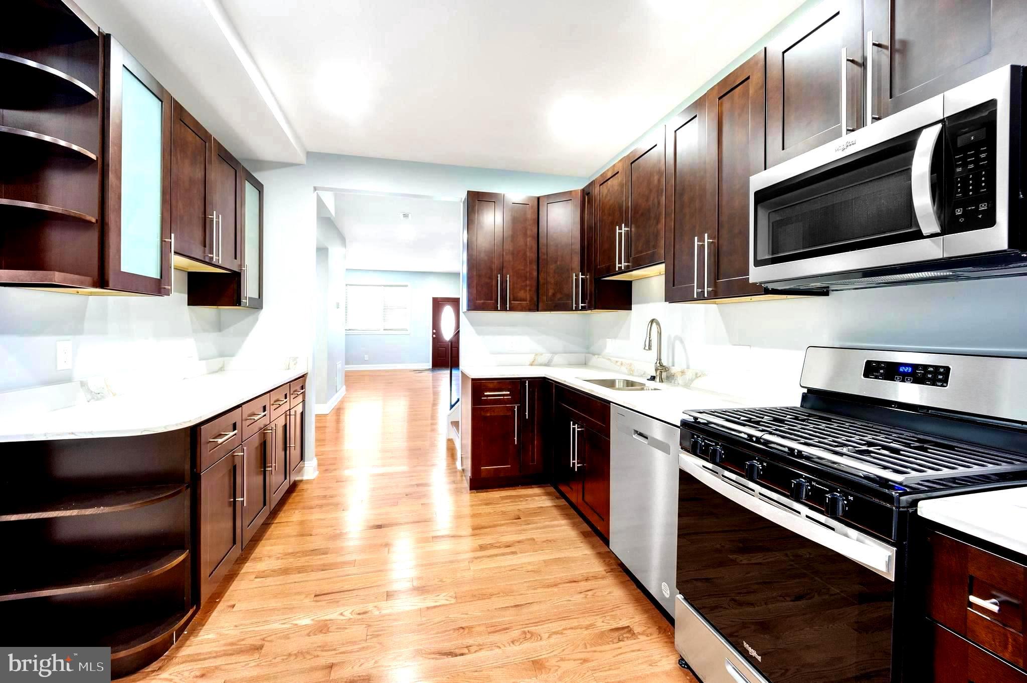 PORT RICHMOND - Residential
