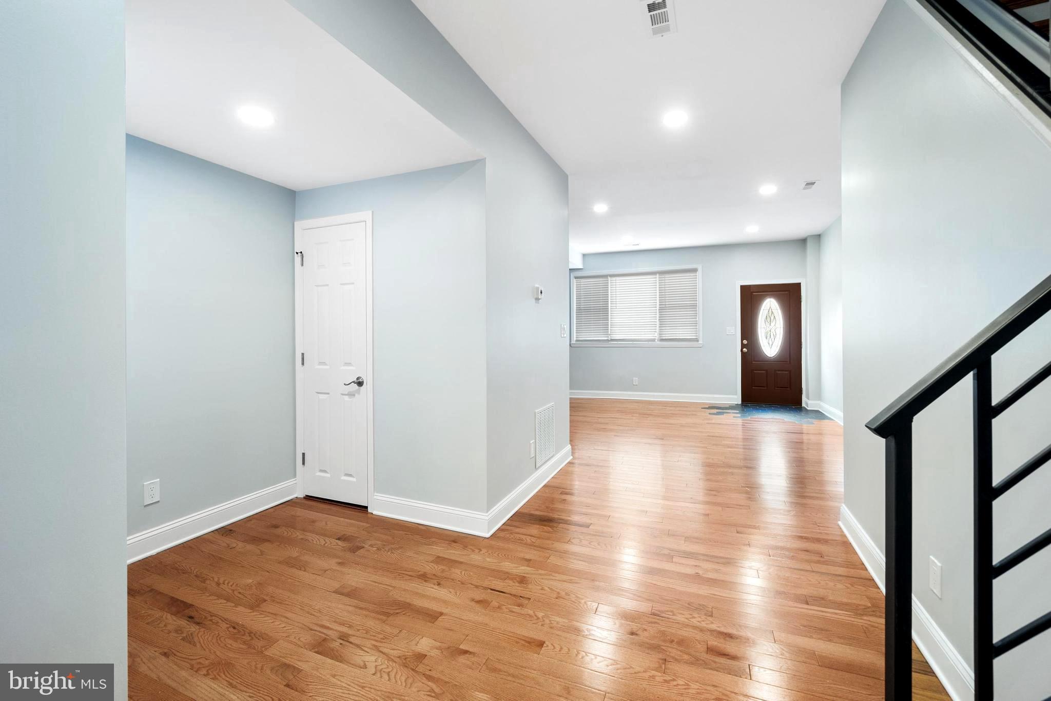 PORT RICHMOND - Residential