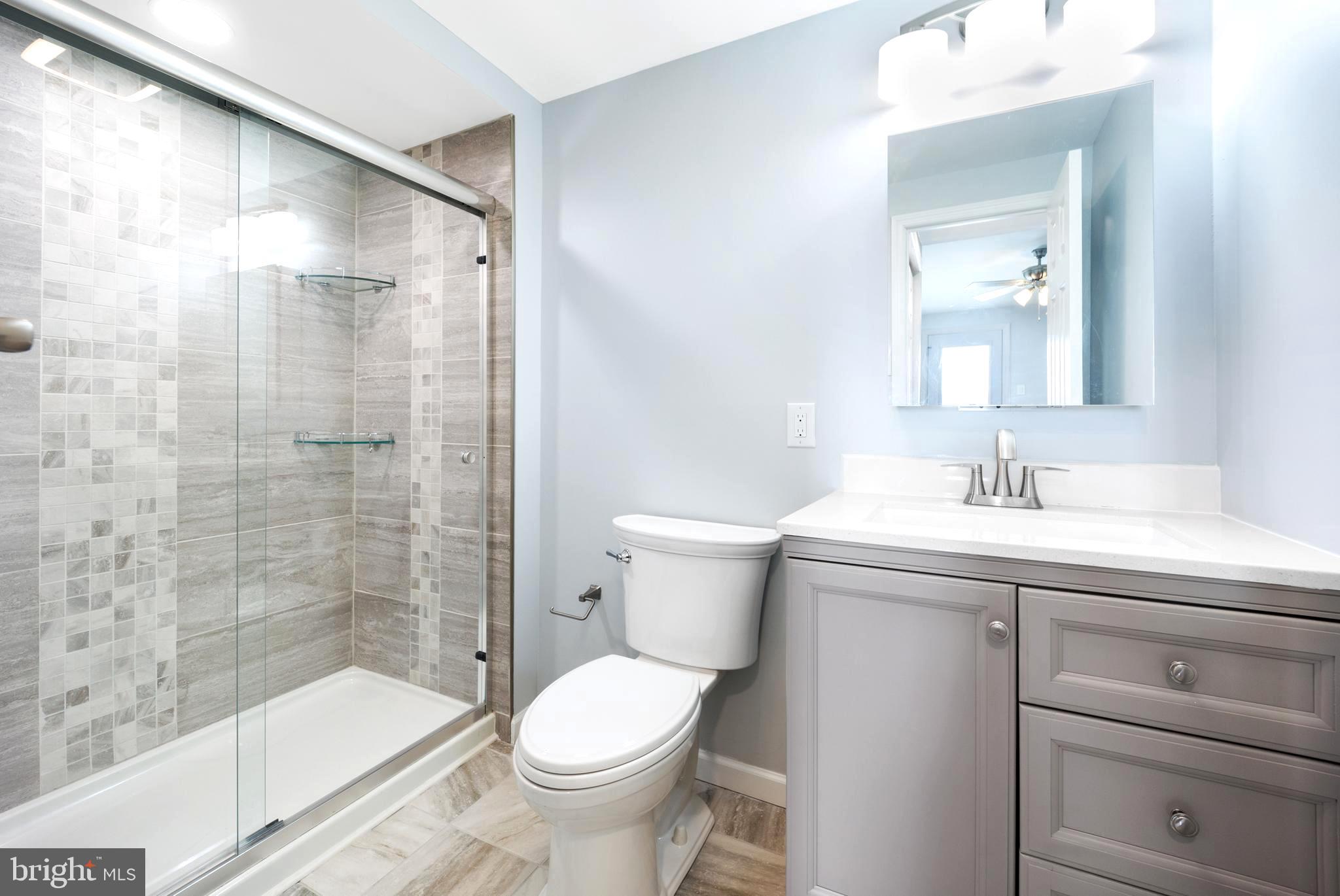 PORT RICHMOND - Residential