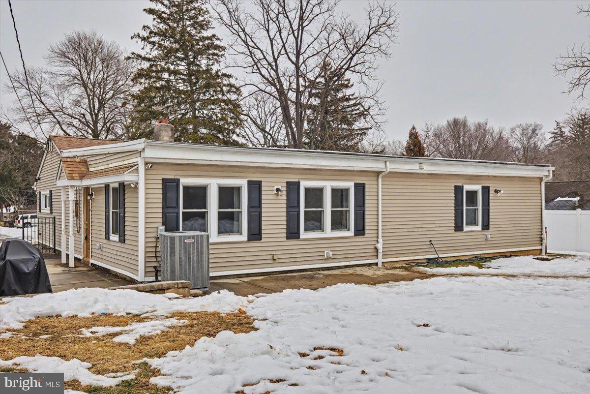 SCHOOL SIDE MANOR - Residential