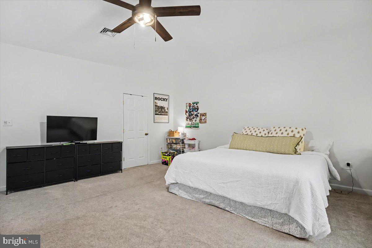 SCHOOL SIDE MANOR - Residential