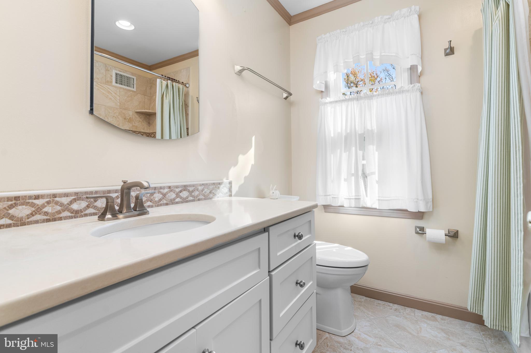 CROFTON COMMONS - Residential