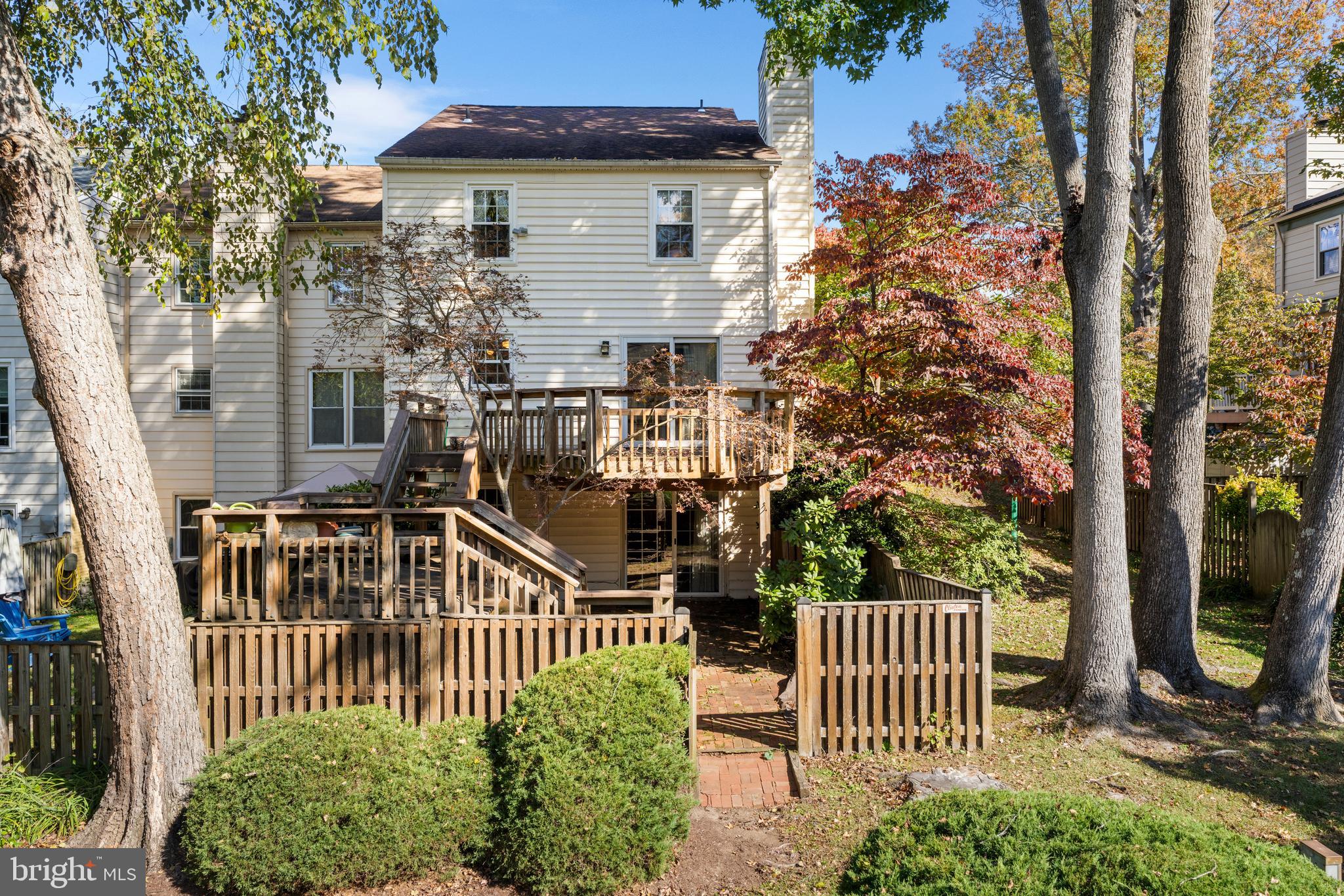 CROFTON COMMONS - Residential