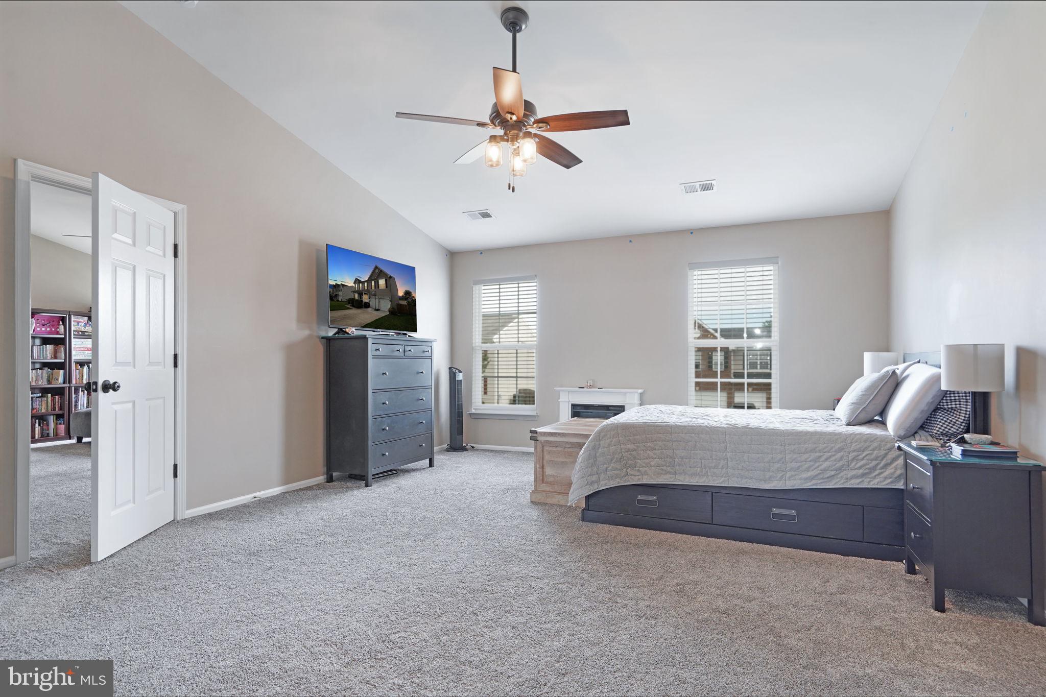 STRATFORD PLACE - Residential