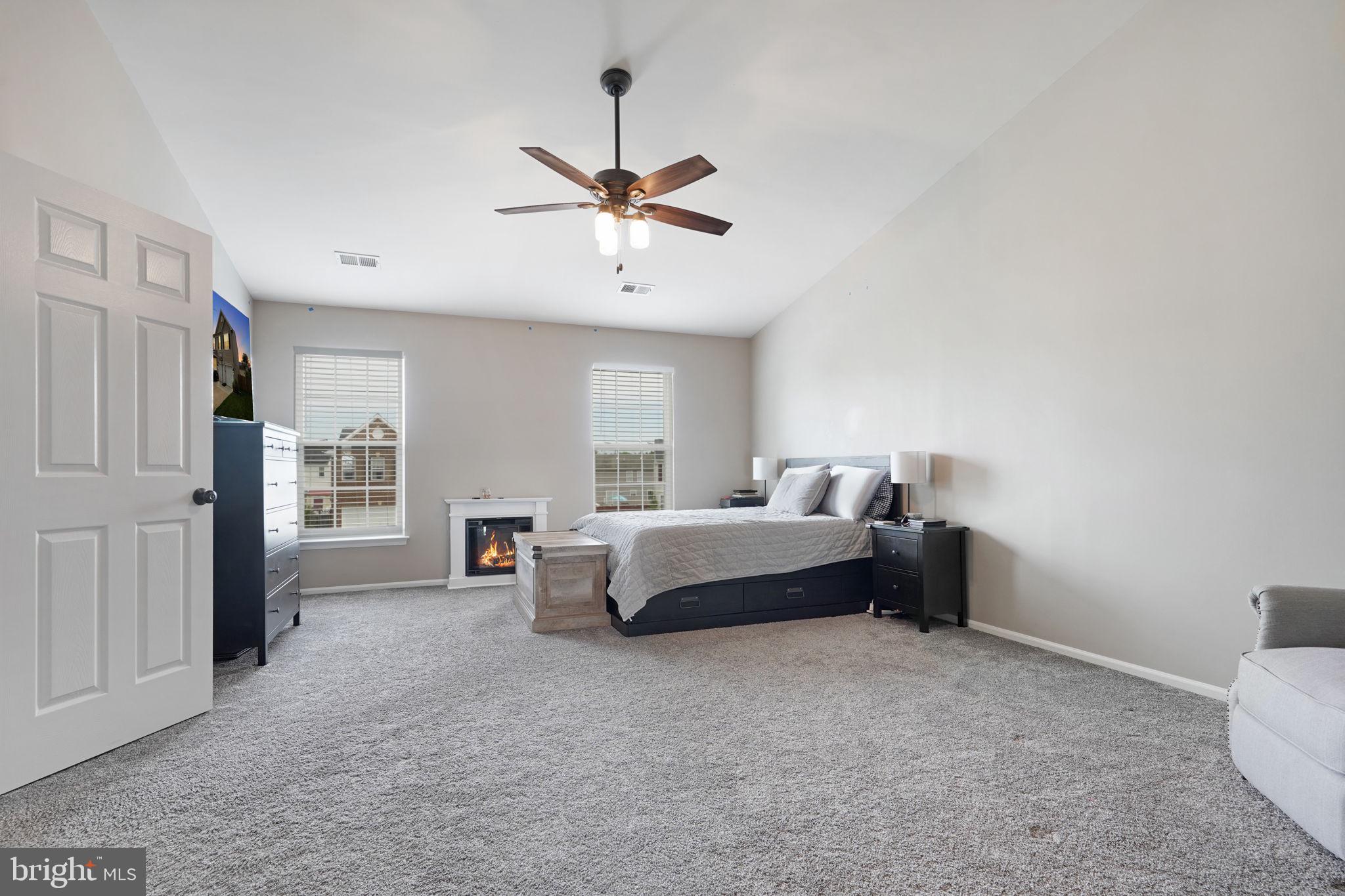 STRATFORD PLACE - Residential