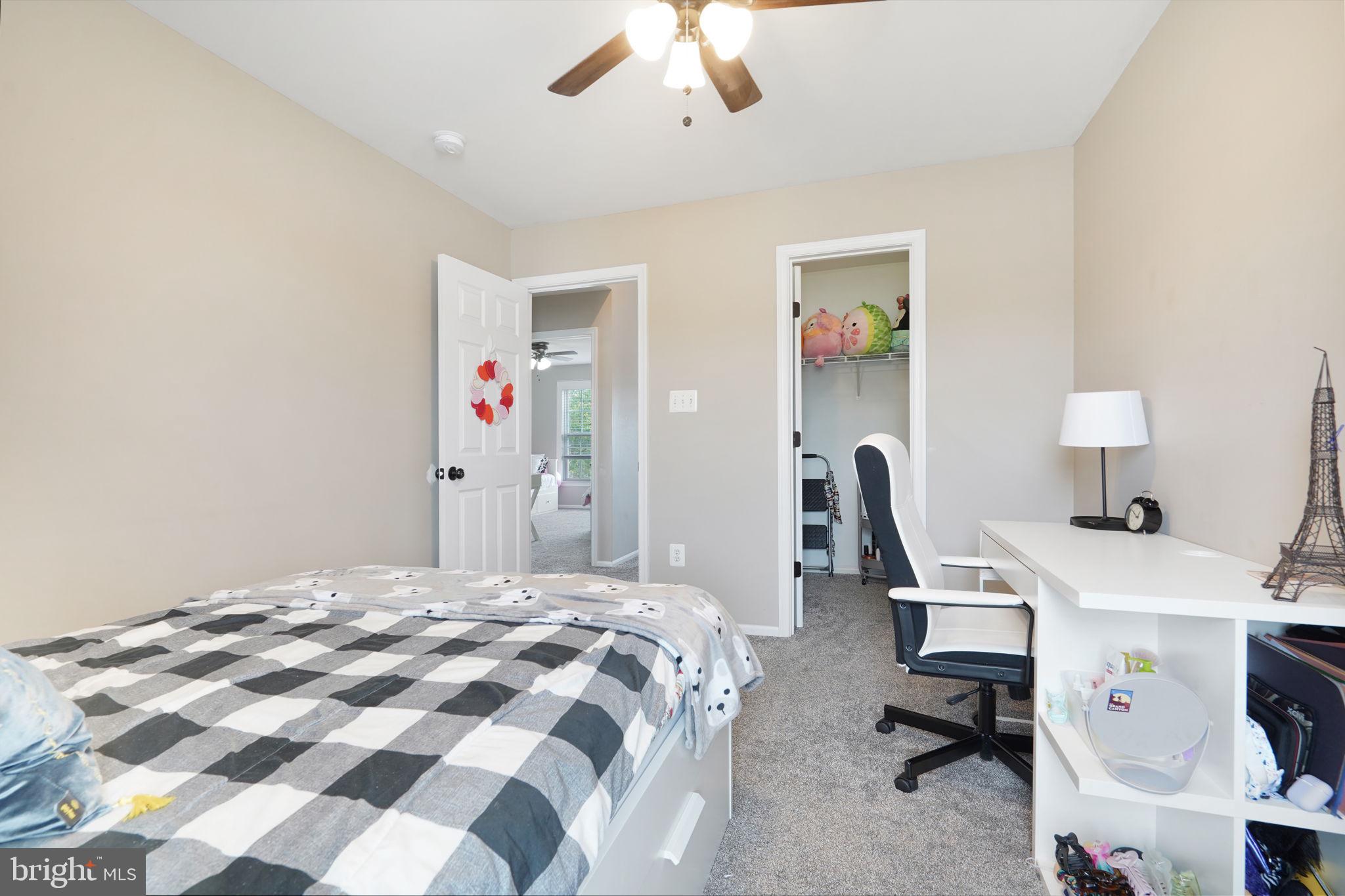 STRATFORD PLACE - Residential