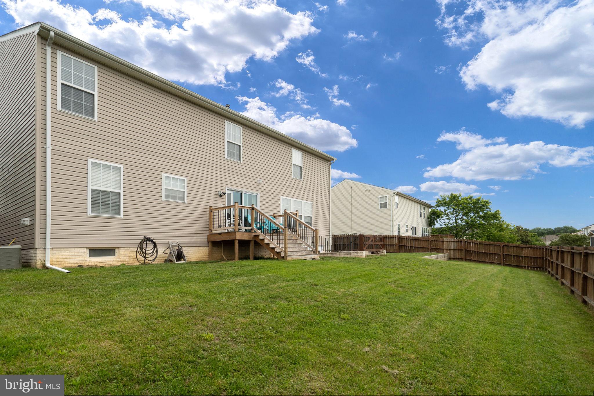 STRATFORD PLACE - Residential