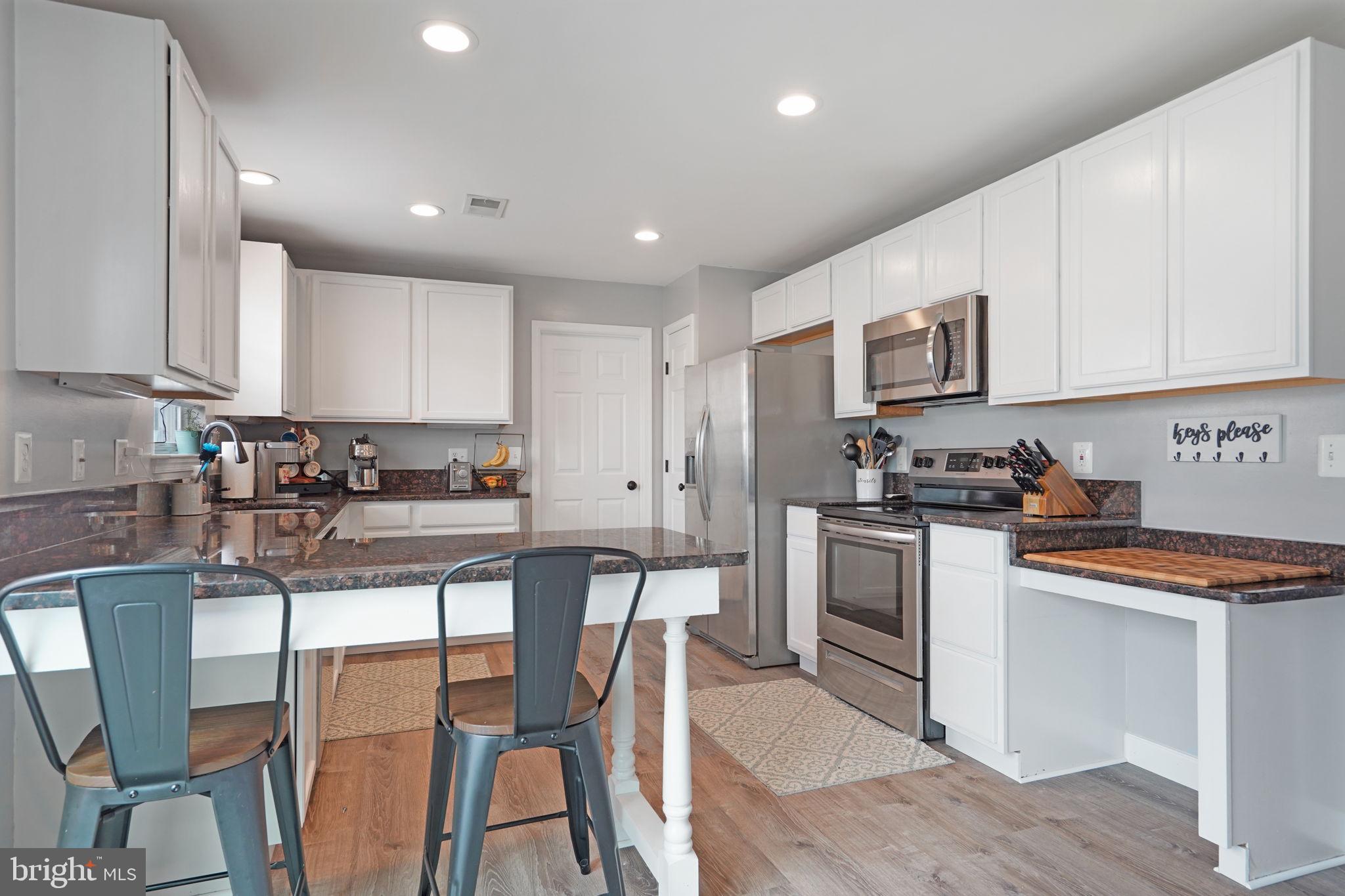 STRATFORD PLACE - Residential