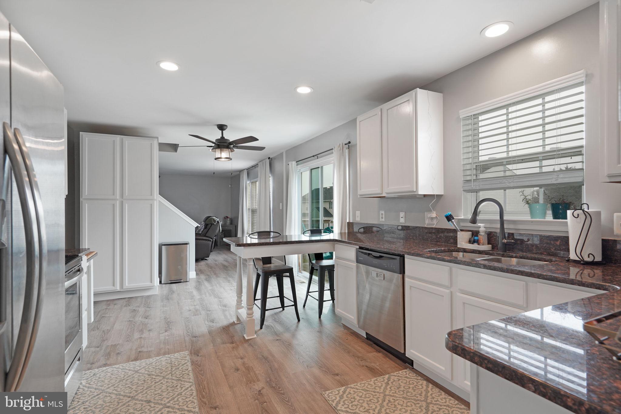 STRATFORD PLACE - Residential