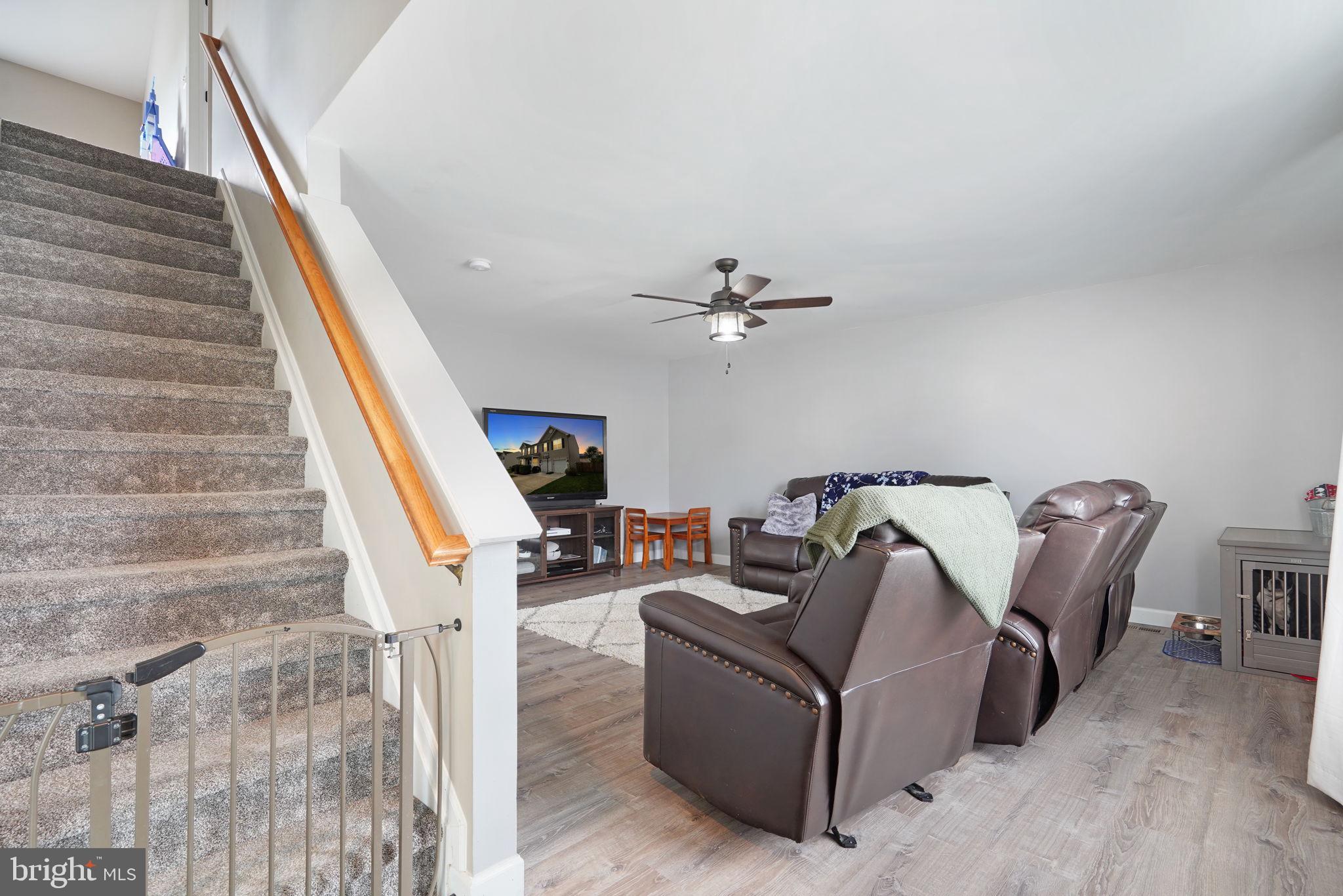 STRATFORD PLACE - Residential