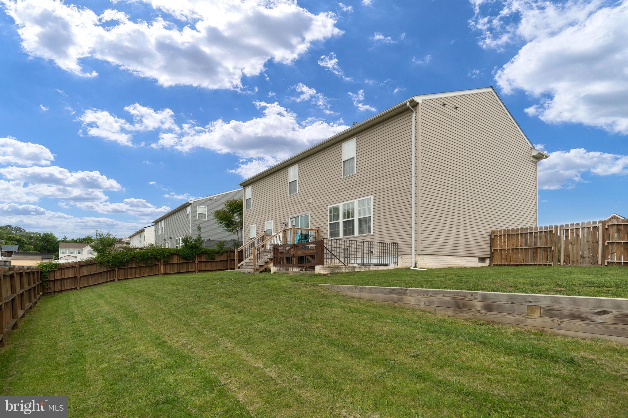 STRATFORD PLACE - Residential