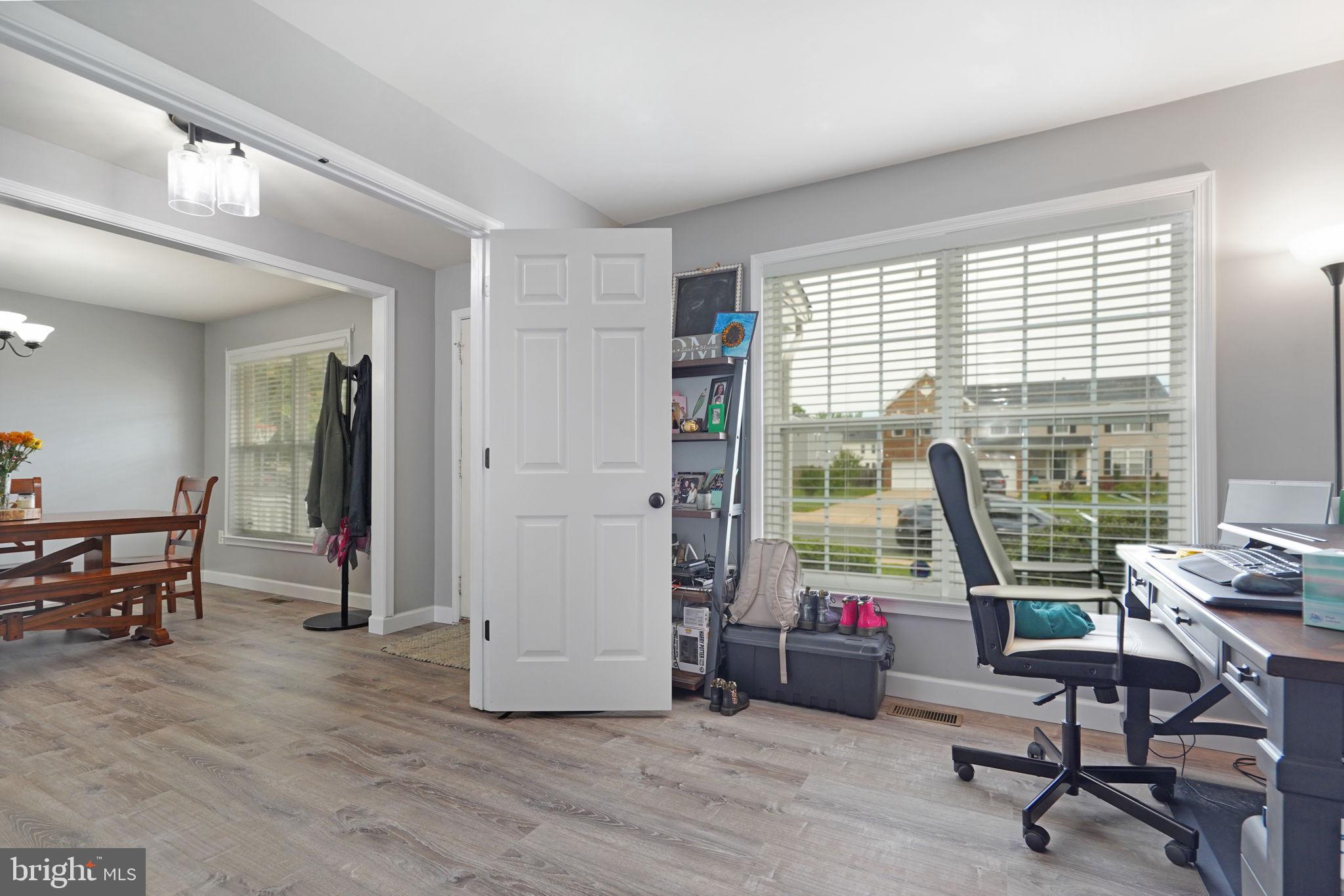 STRATFORD PLACE - Residential