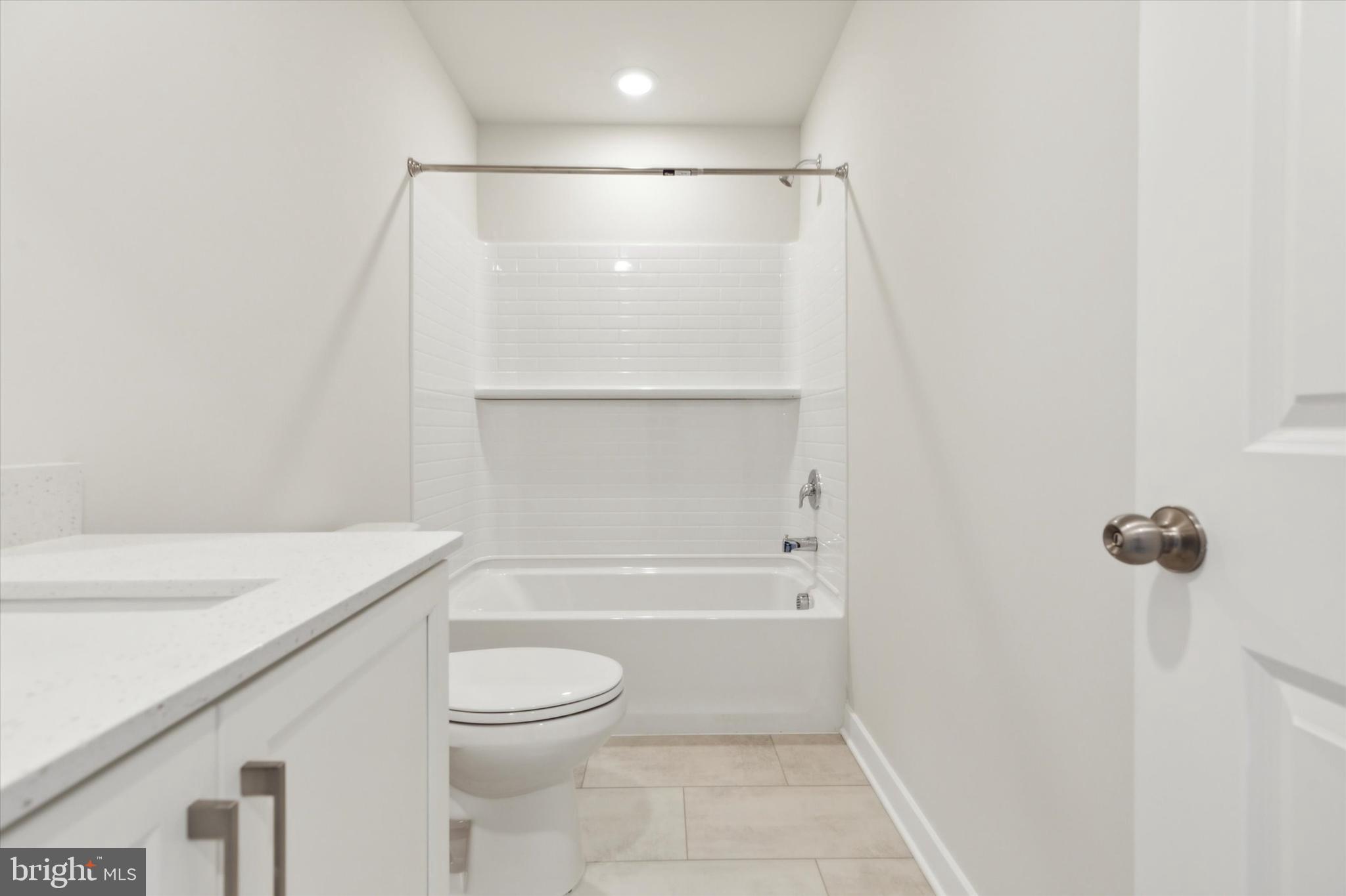 RIVER POINTE - Residential Lease