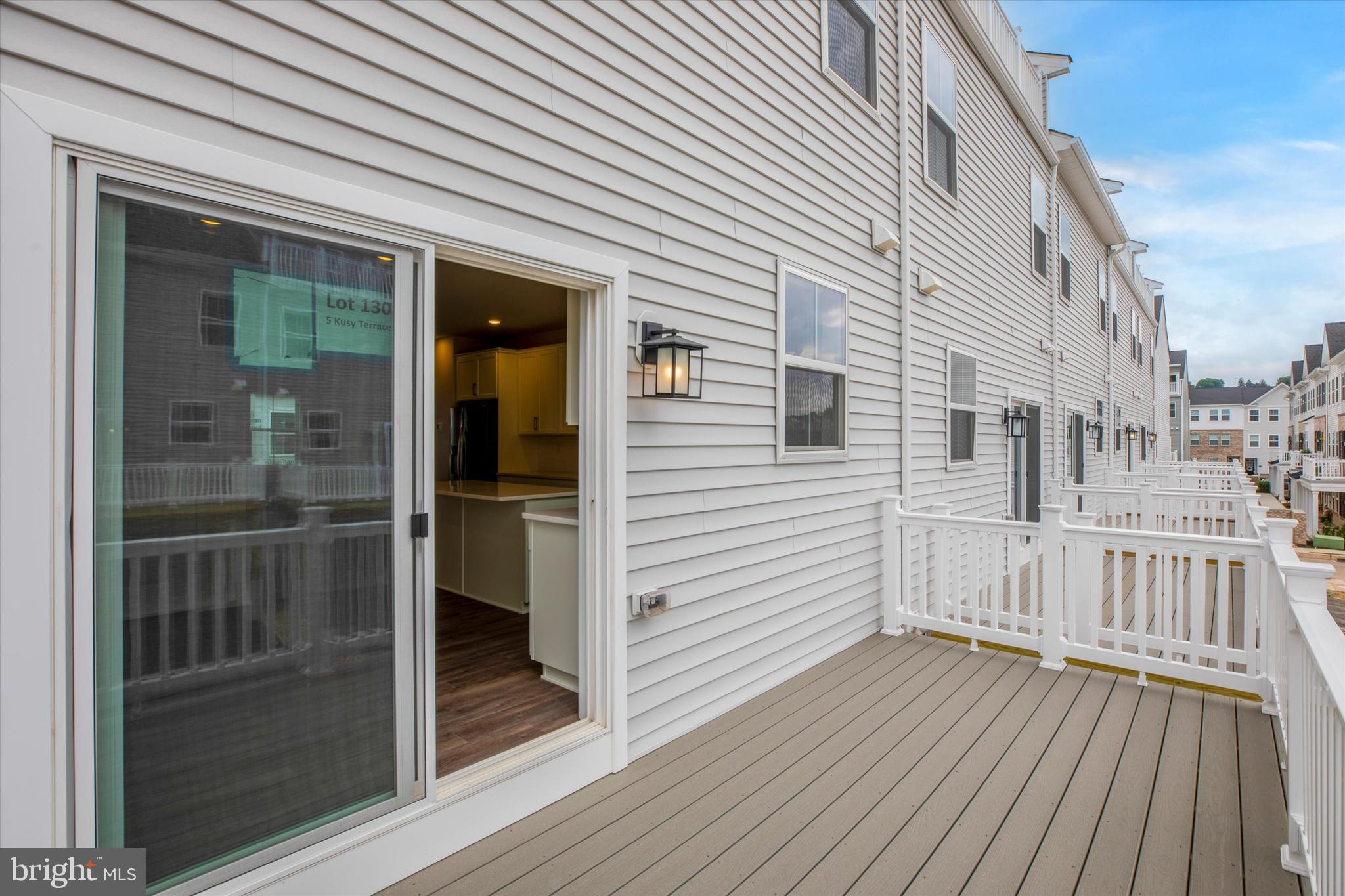 RIVER POINTE - Residential Lease