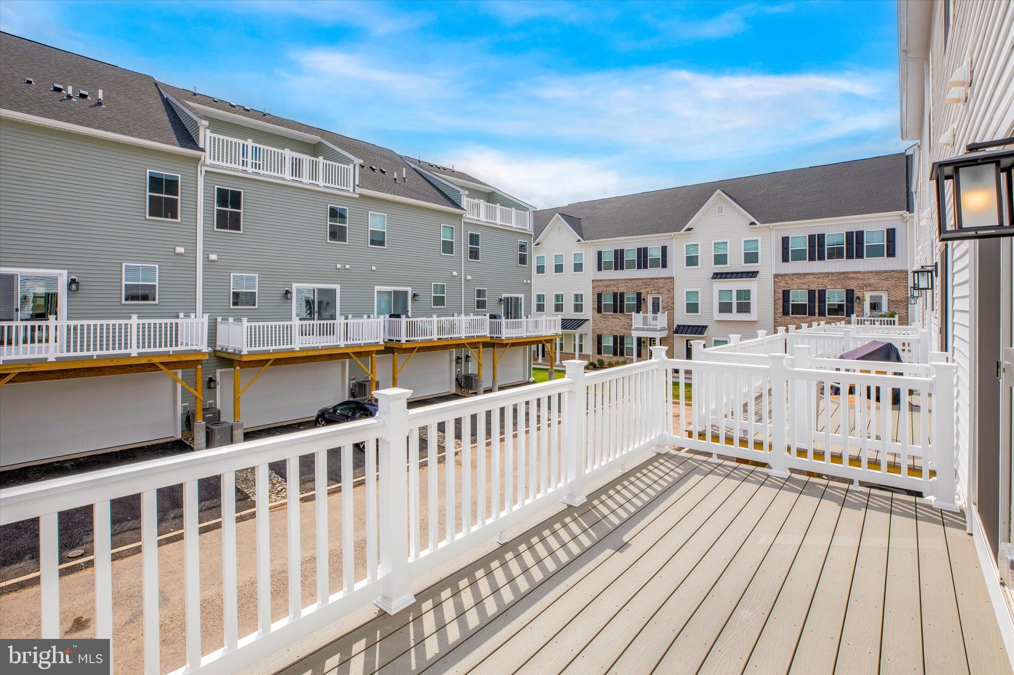 RIVER POINTE - Residential Lease