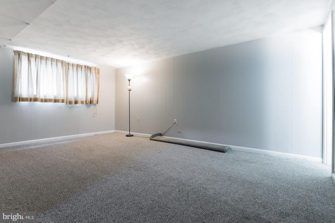 EDGE MEAD - Residential