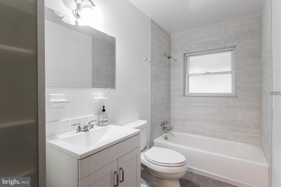 EDGE MEAD - Residential