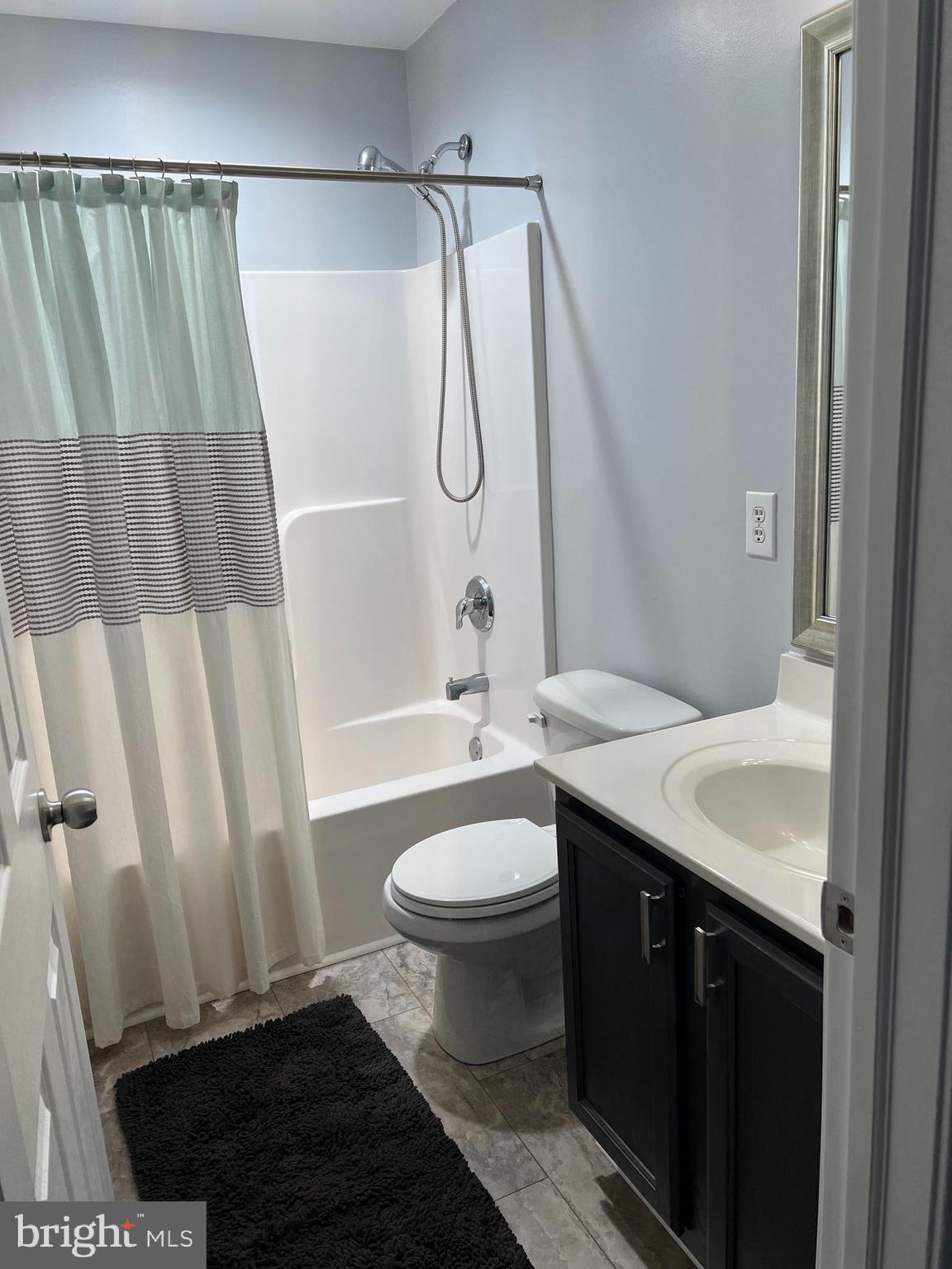 MEWS AT BAILEY STATION - Residential