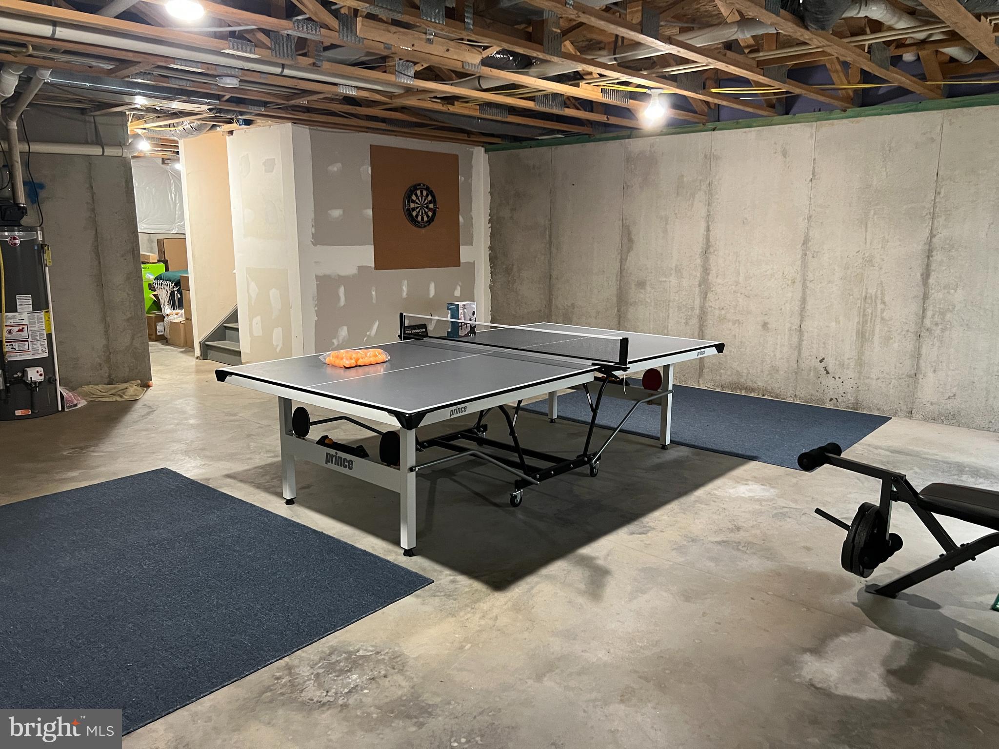 MEWS AT BAILEY STATION - Residential