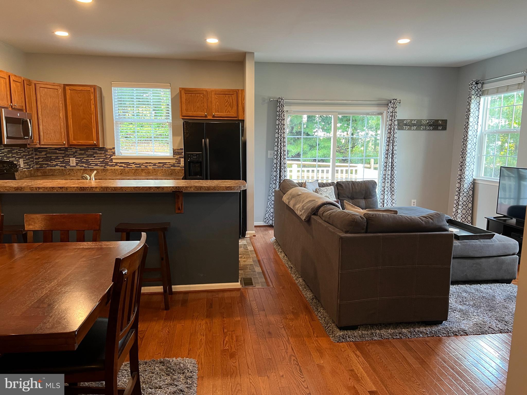 MEWS AT BAILEY STATION - Residential