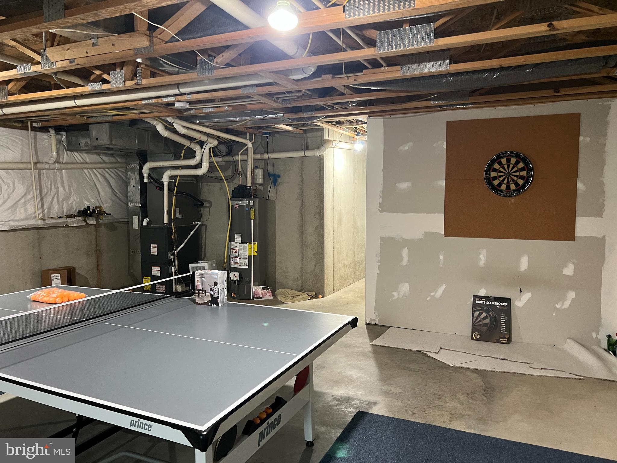 MEWS AT BAILEY STATION - Residential