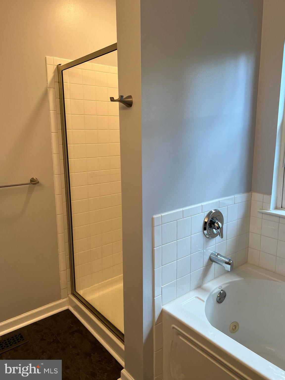 MEWS AT BAILEY STATION - Residential