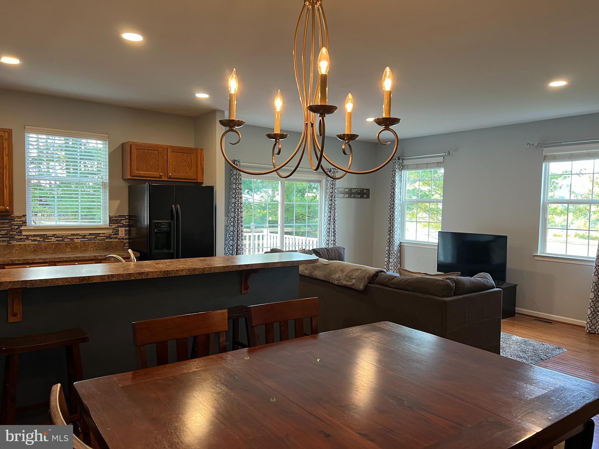 MEWS AT BAILEY STATION - Residential