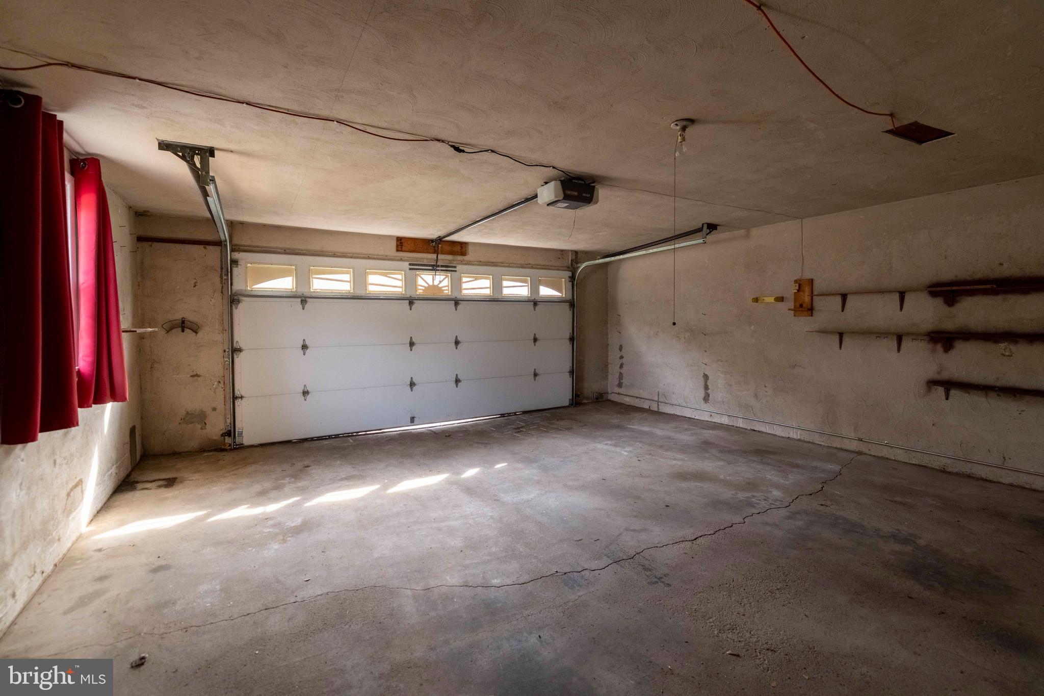 WARWICK MANOR - Residential