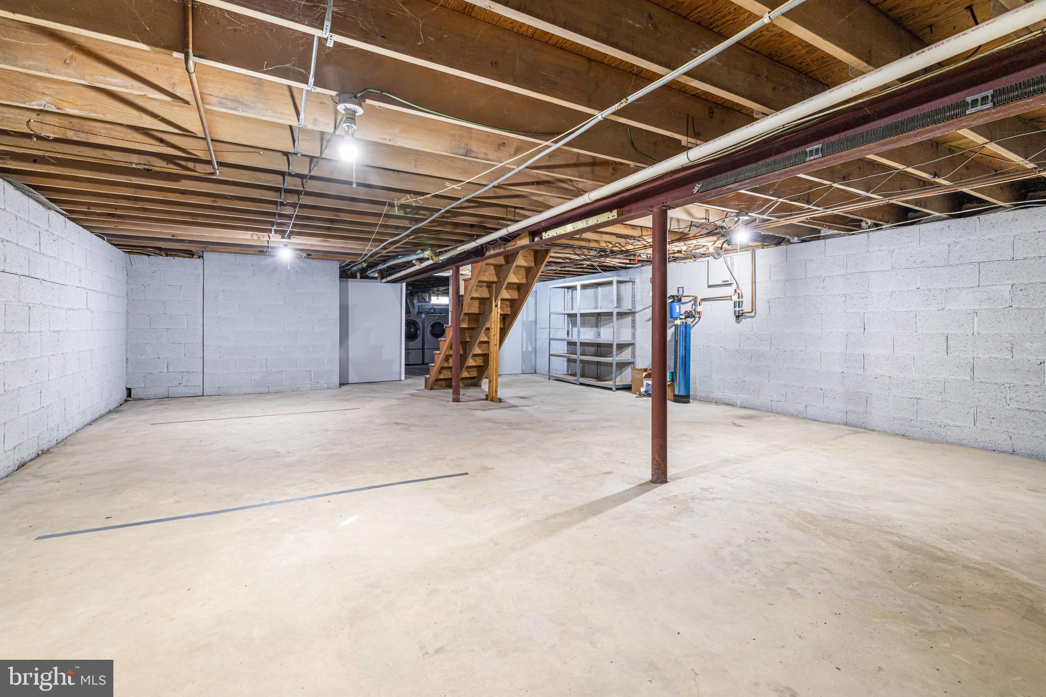 WARWICK MANOR - Residential