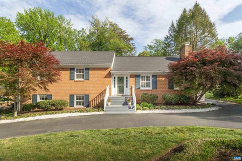 Homes For Sale - 102 Westminster Rd Rd<br/> CHARLOTTESVILLE, VA 22901