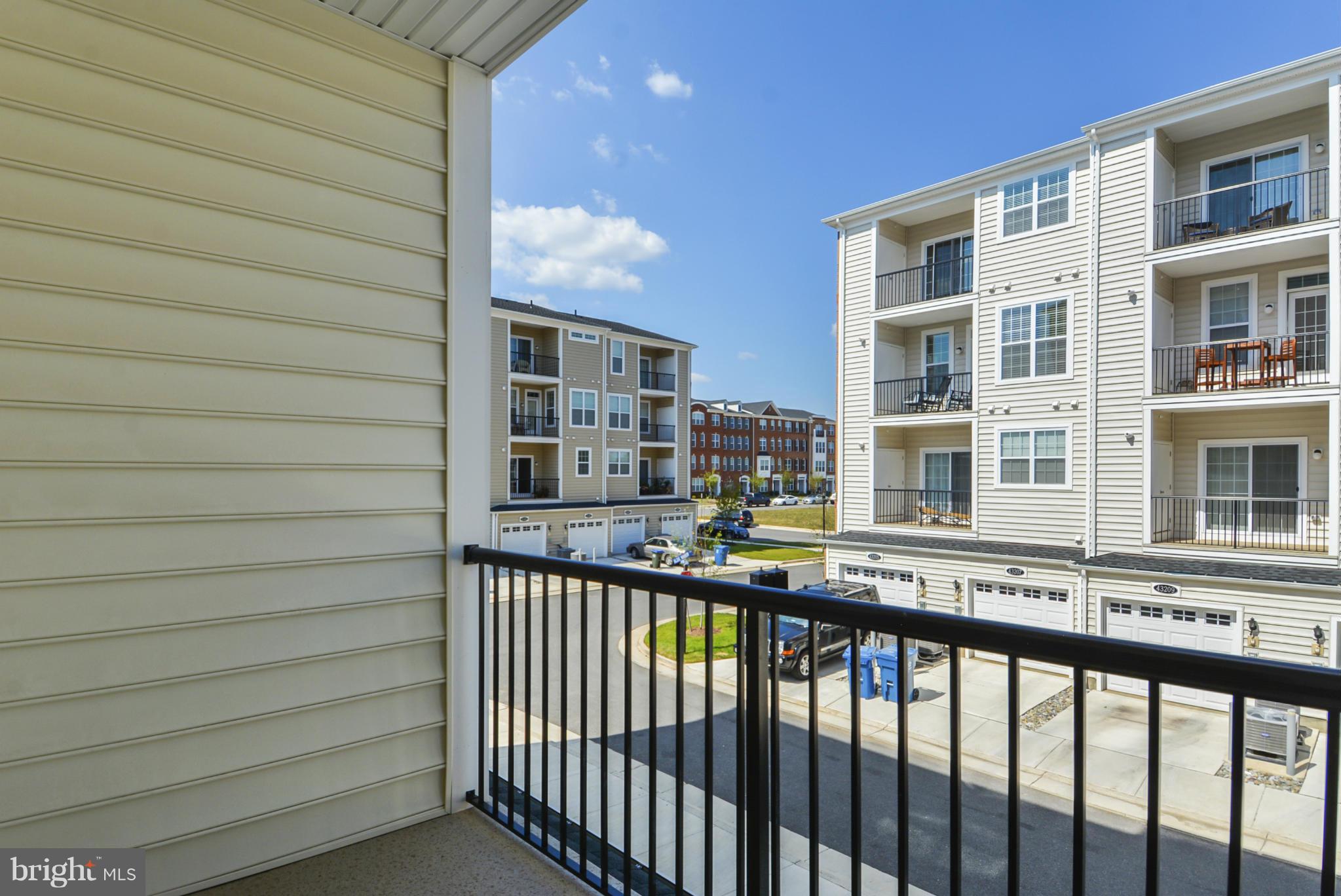 BUCKINGHAM AT LOUDOUN VALLEY - Residential Lease