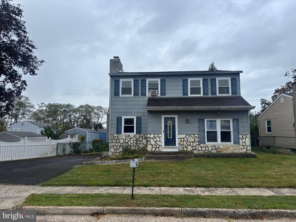 Photo of 2812 Lillian Avenue, WILLOW GROVE, PA 19090 (MLS # PAMC2158426)