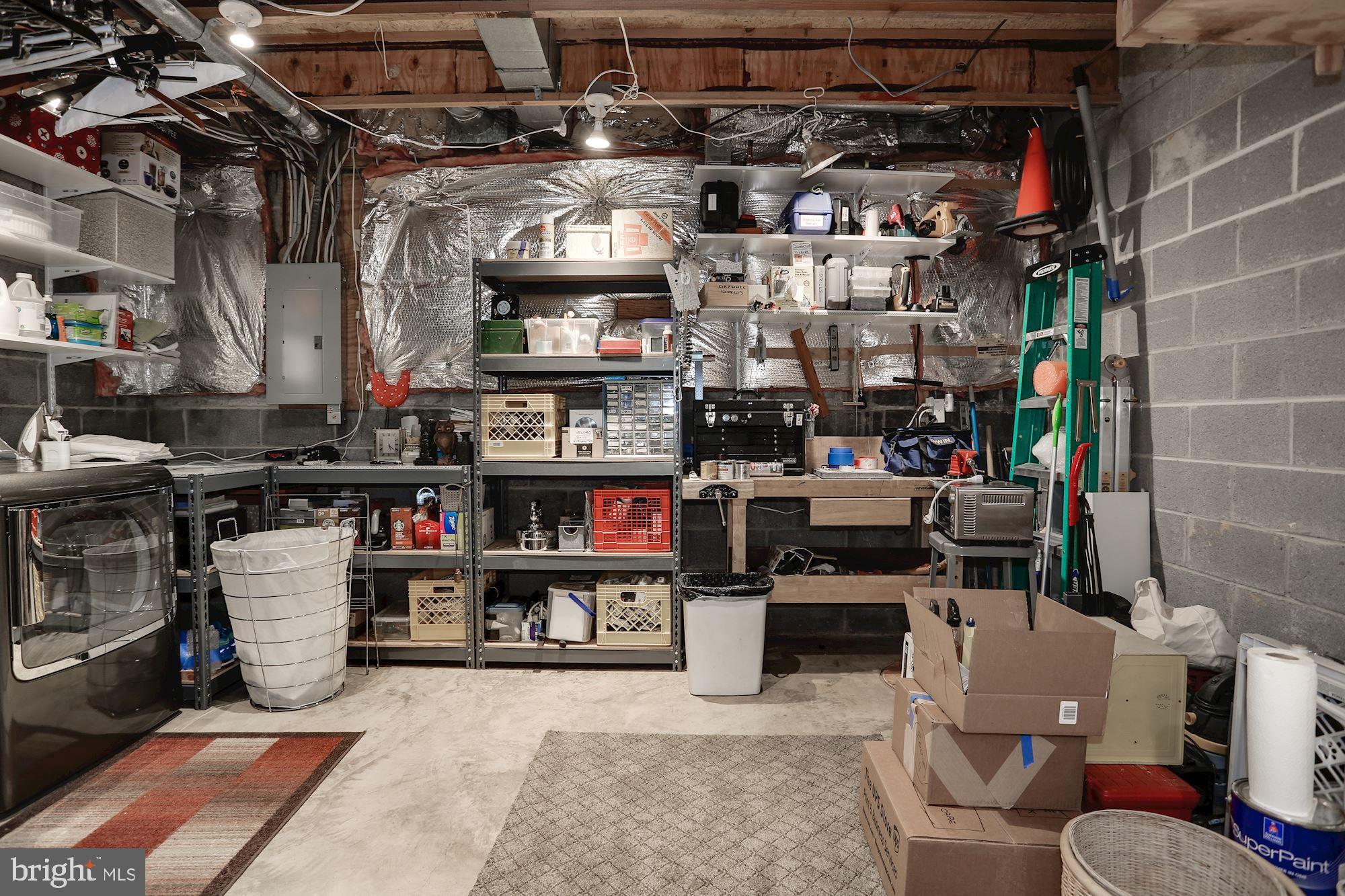 JEFFERSON RESIDENCES - Residential